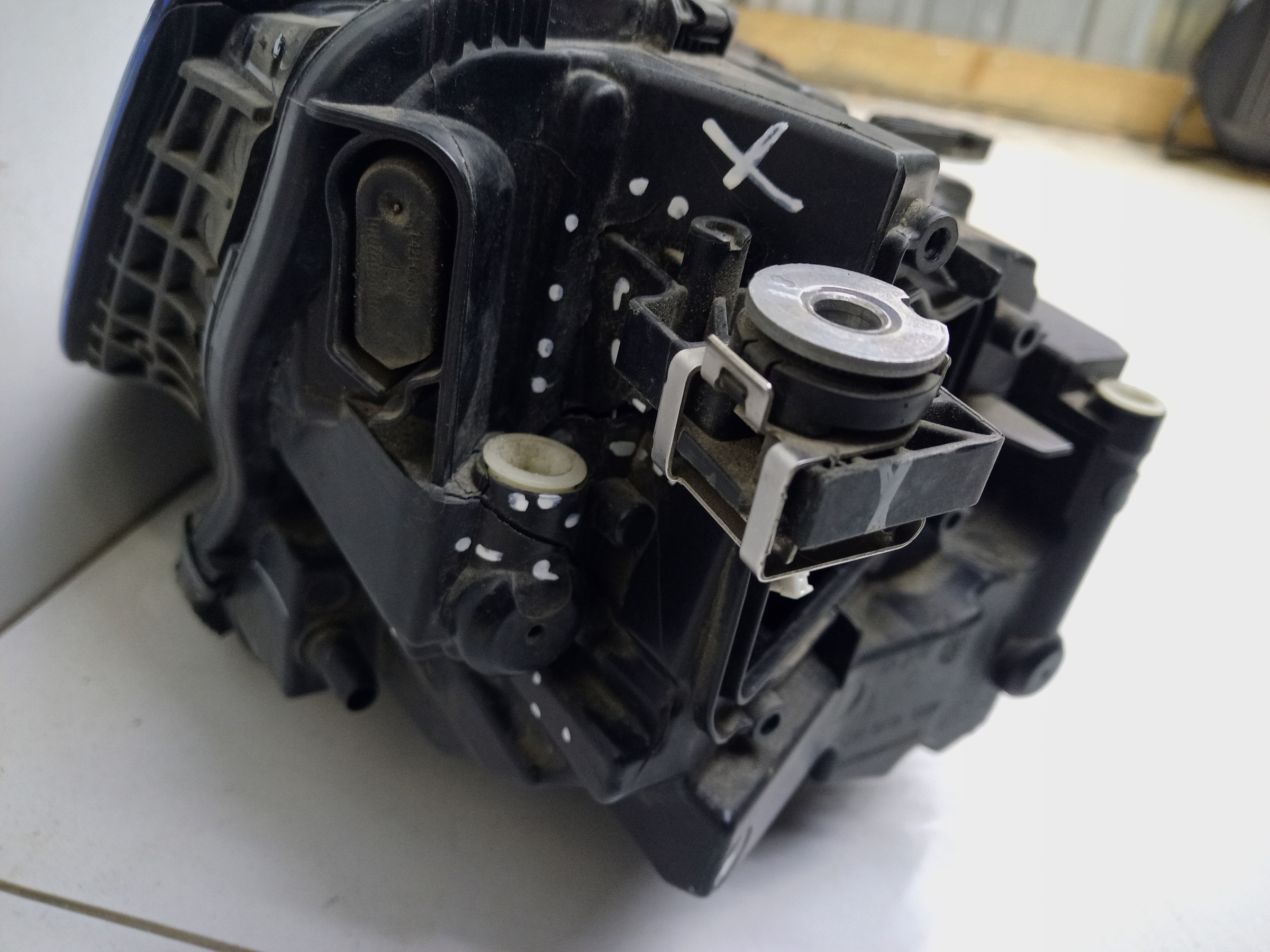 Фара передняя левая Audi Q5 2 LED