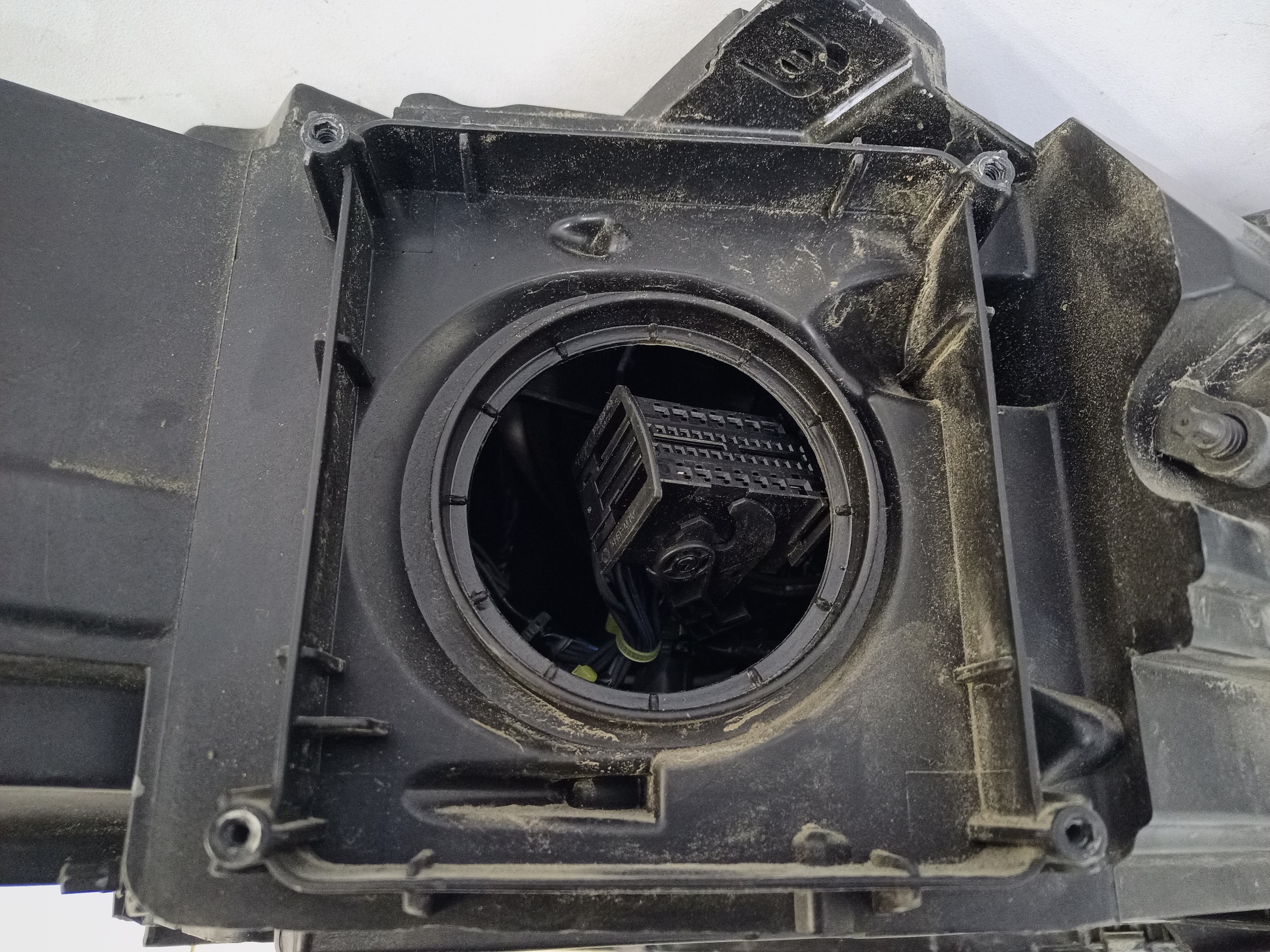 Фара передняя левая Audi Q5 2 LED