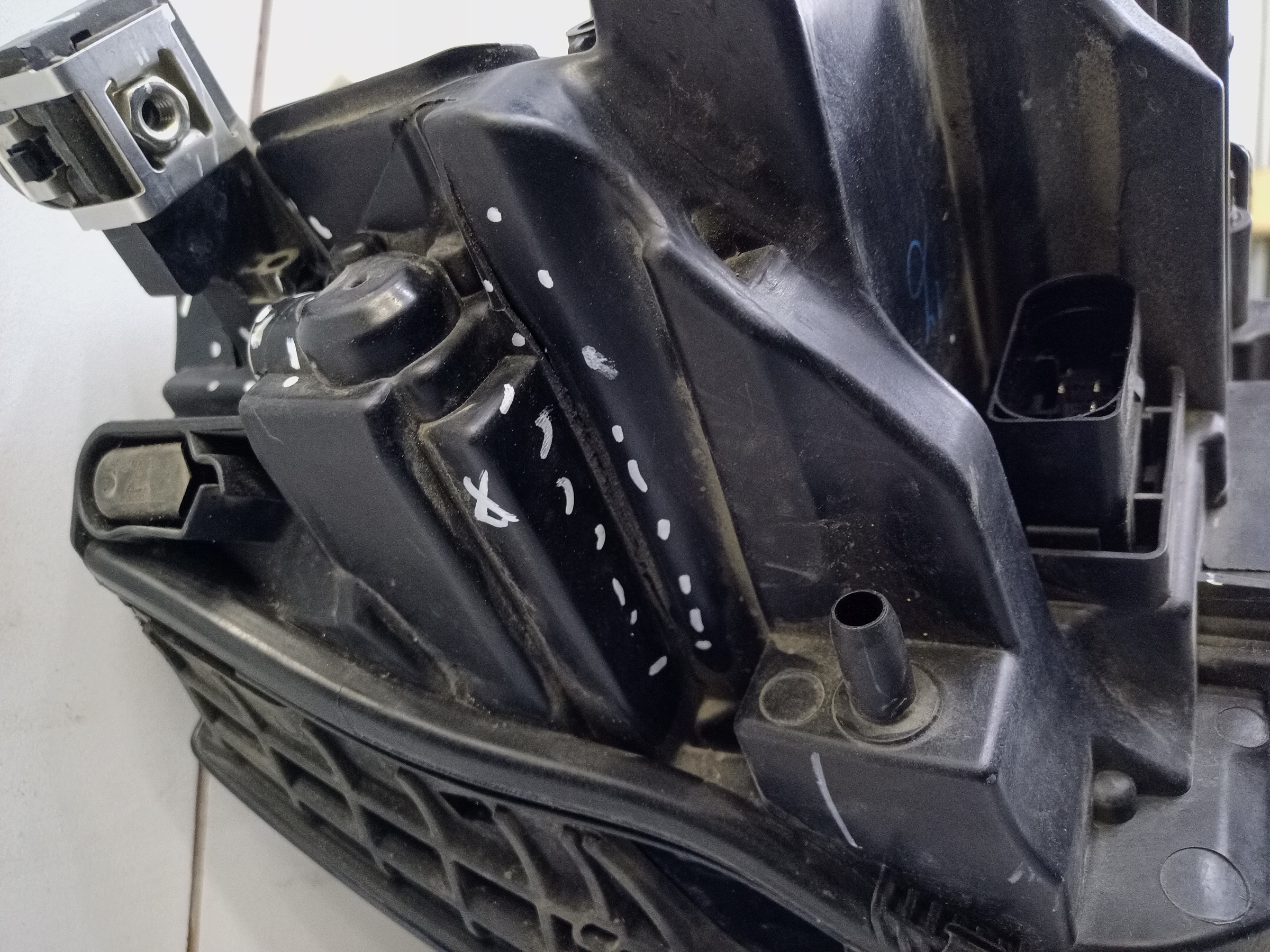 Фара передняя левая Audi Q5 2 LED