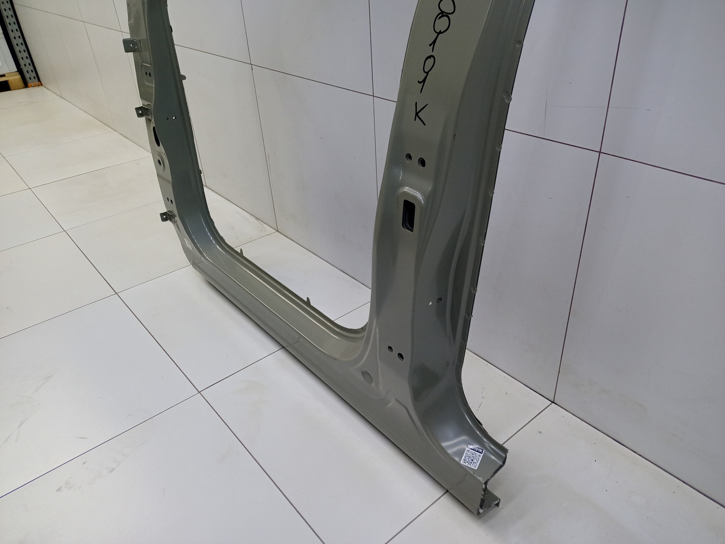 Панель кузова боковая левая Chery Tiggo 7 Pro