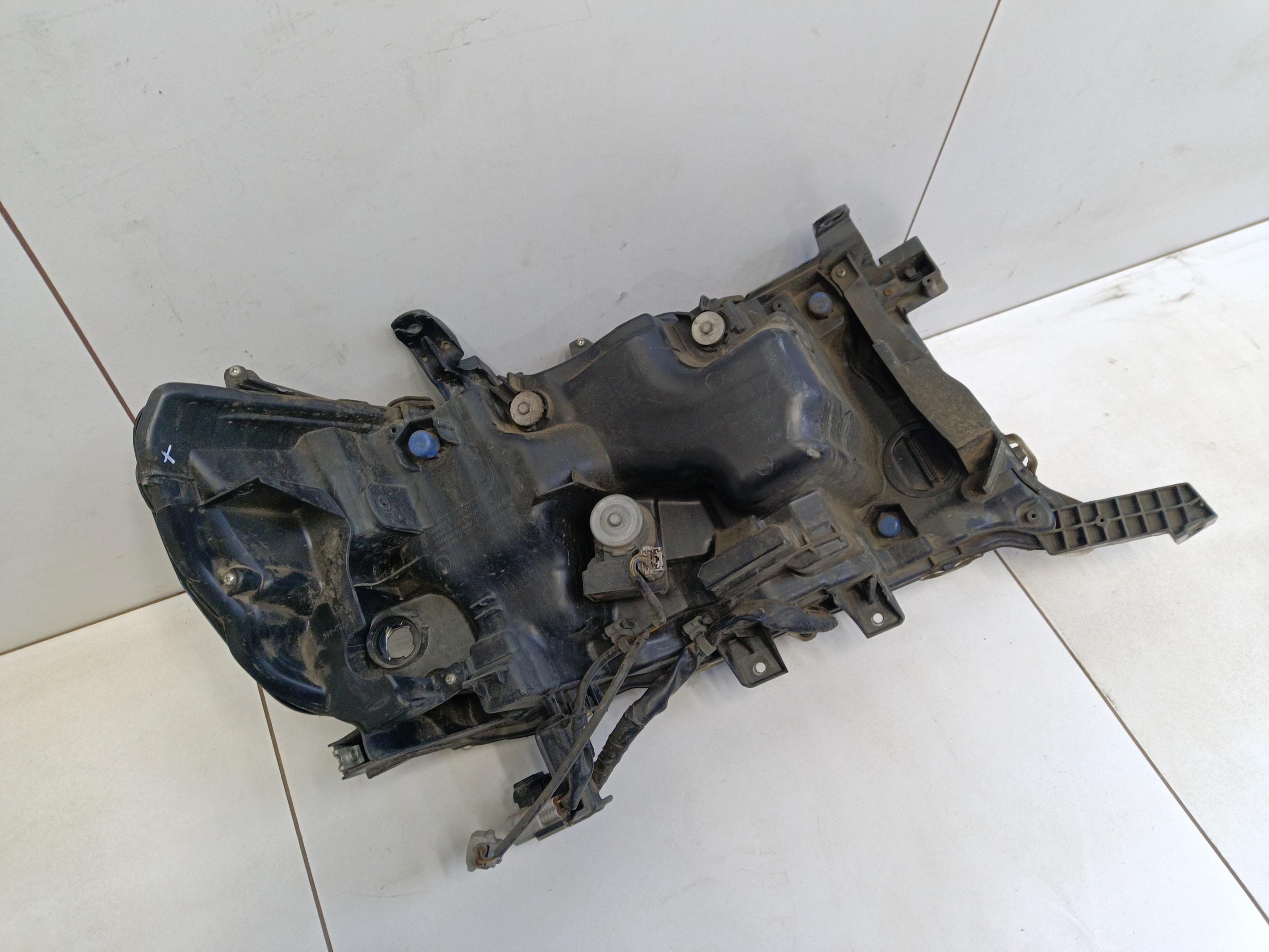 Фара передняя левая Toyota Land Cruiser 200 Restail 2 Executive black LED