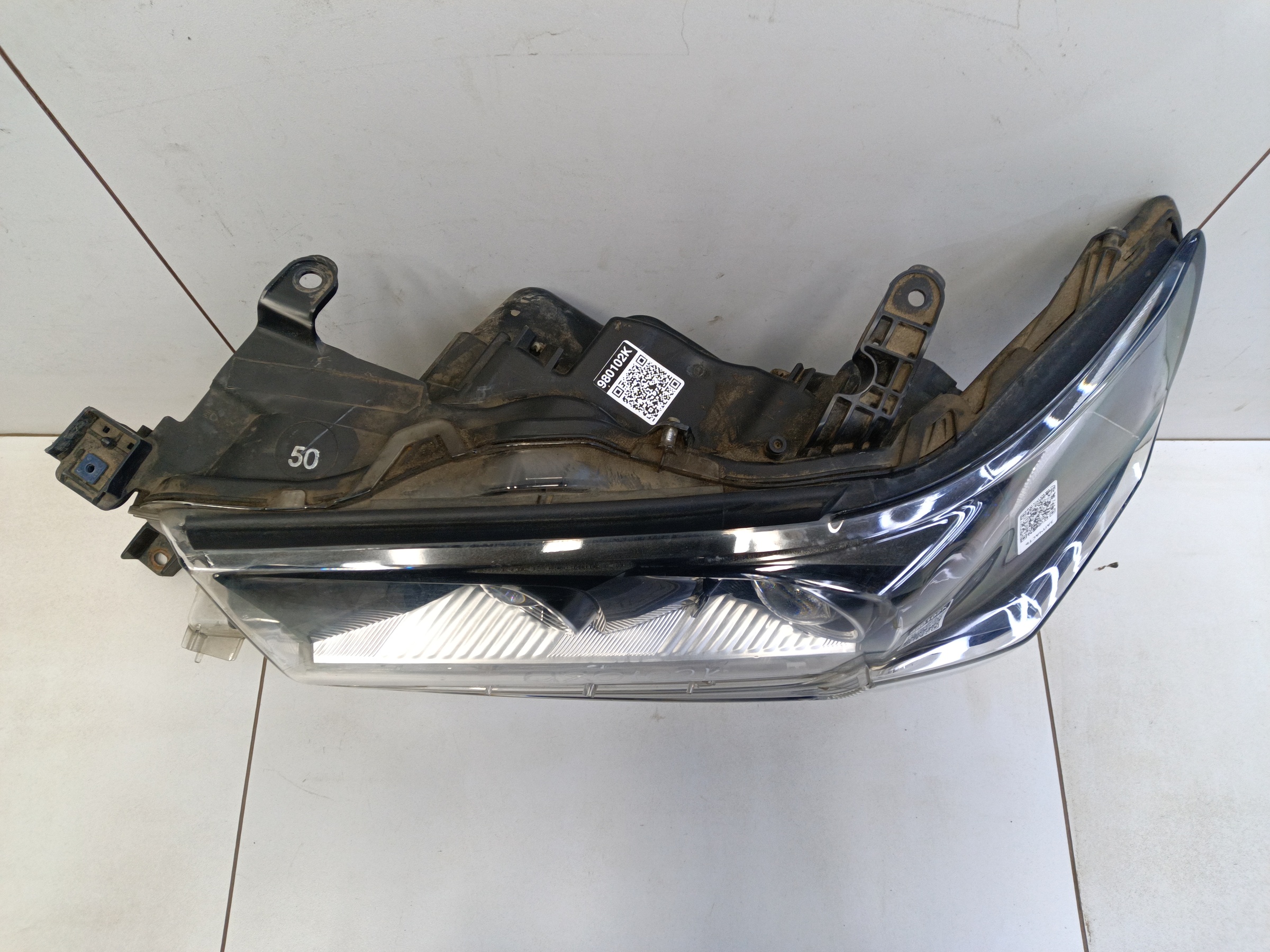 Фара передняя левая Toyota Land Cruiser 200 Restail 2 Executive black LED