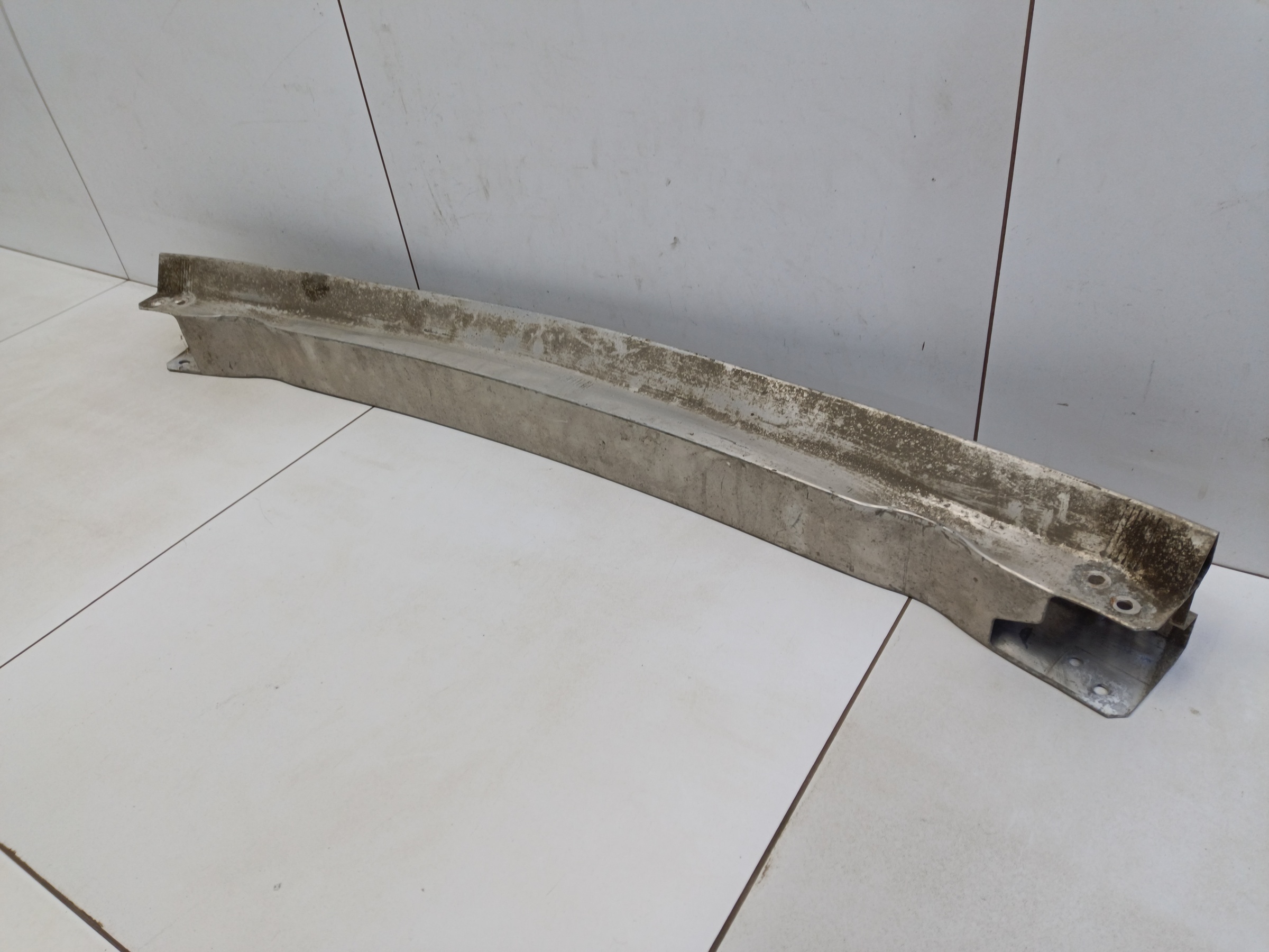 Усилитель заднего бампера Audi Q5 1