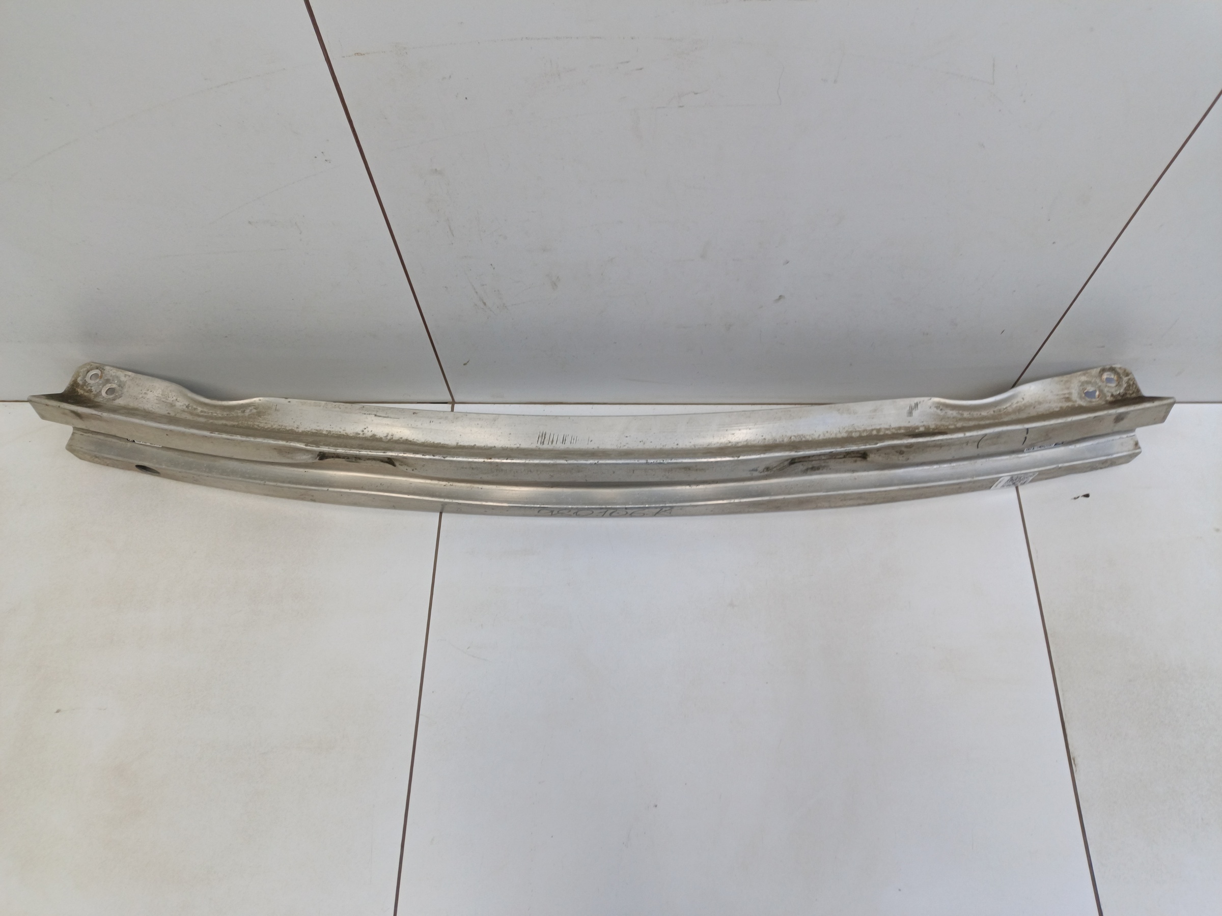 Усилитель заднего бампера Audi Q5 1