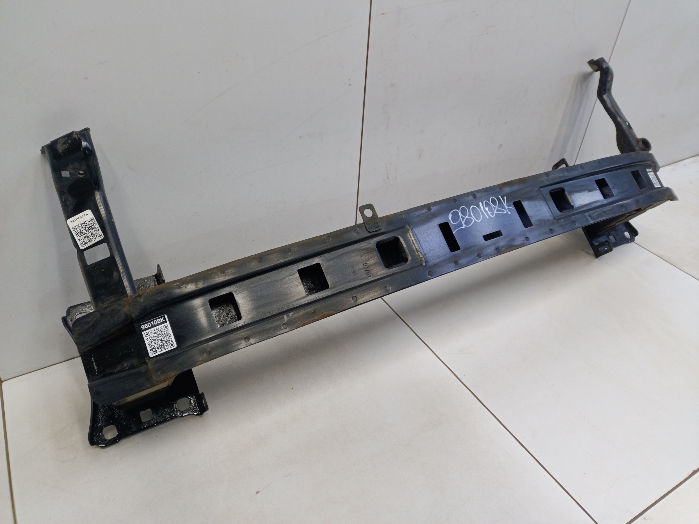 Усилитель переднего бампера Skoda Kodiaq