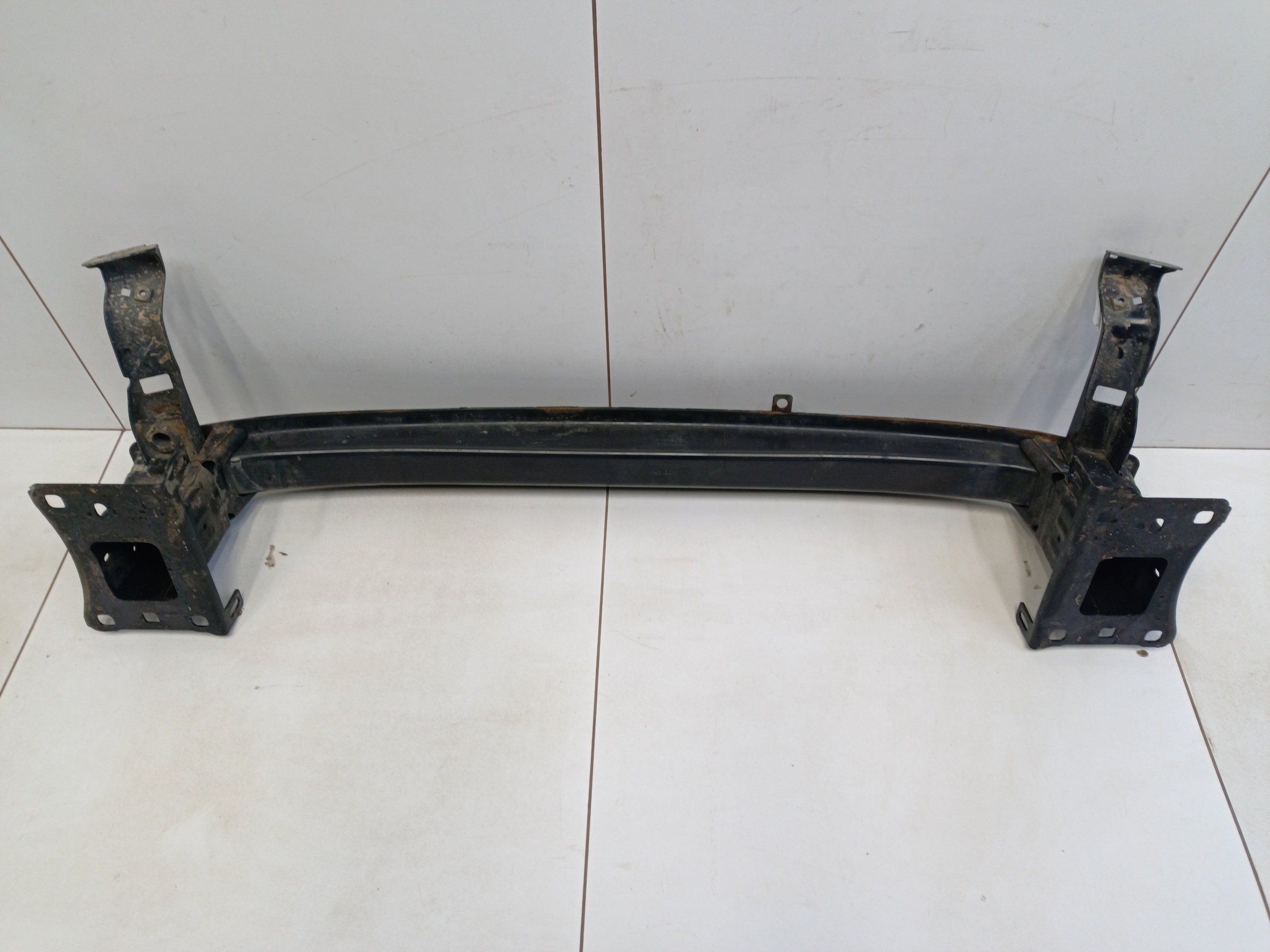 Усилитель переднего бампера Skoda Kodiaq