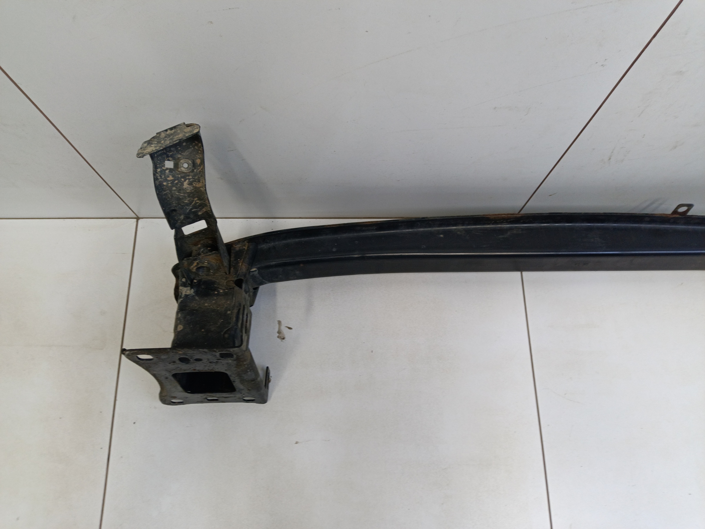 Усилитель переднего бампера Skoda Kodiaq