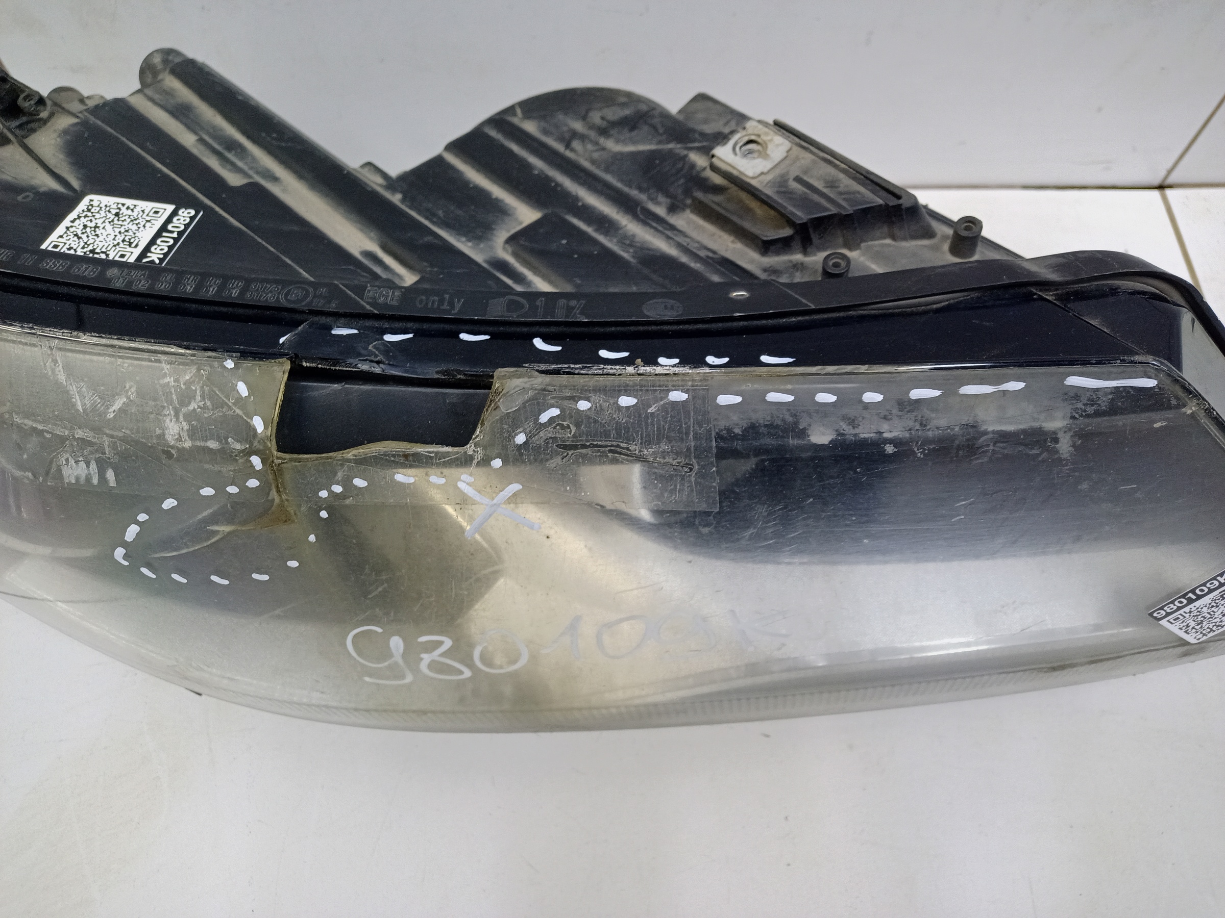 Фара передняя правая Volkswagen Tiguan 1 Restail галоген