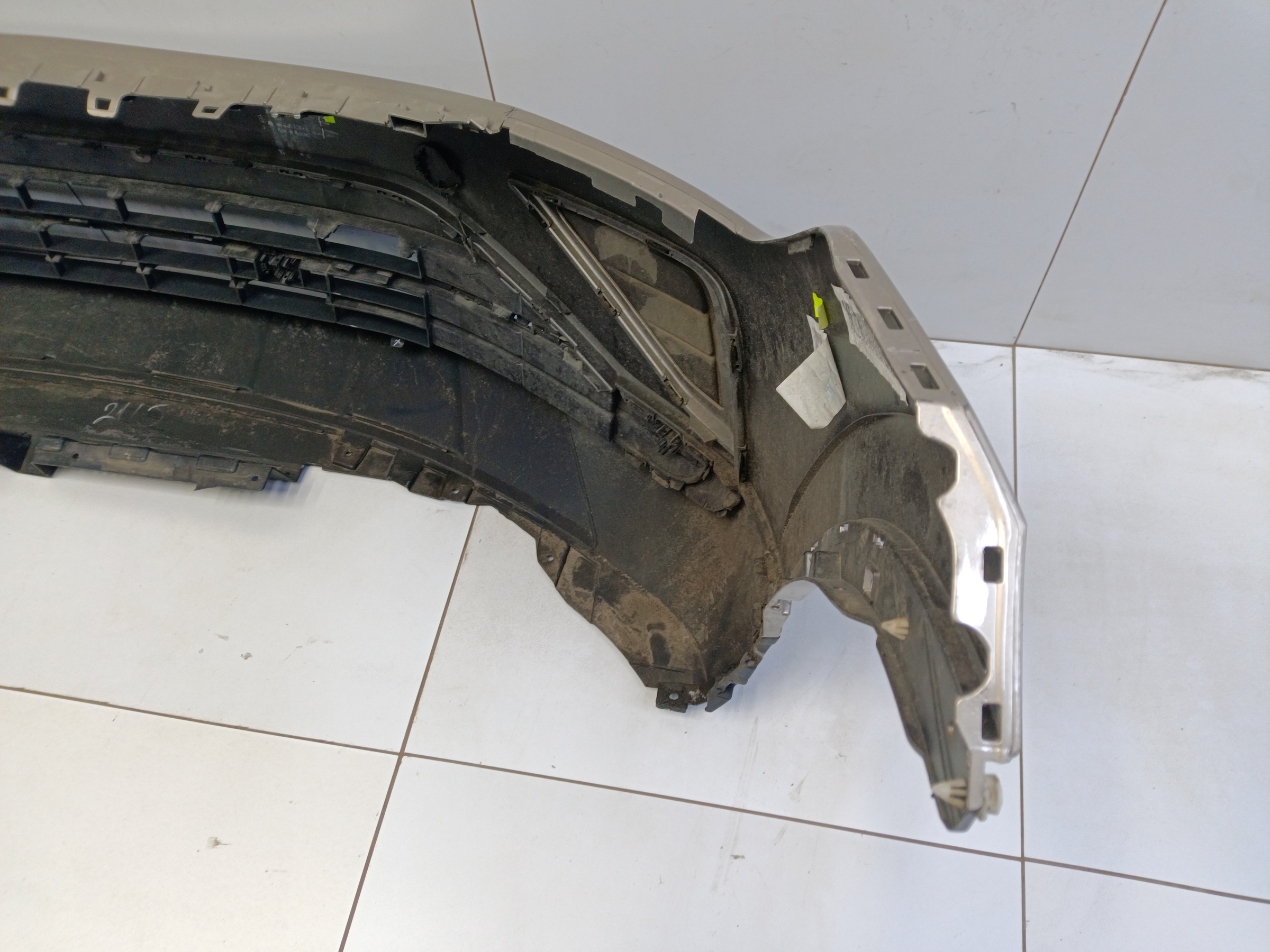 Бампер передний Volkswagen Tiguan 2 Restail