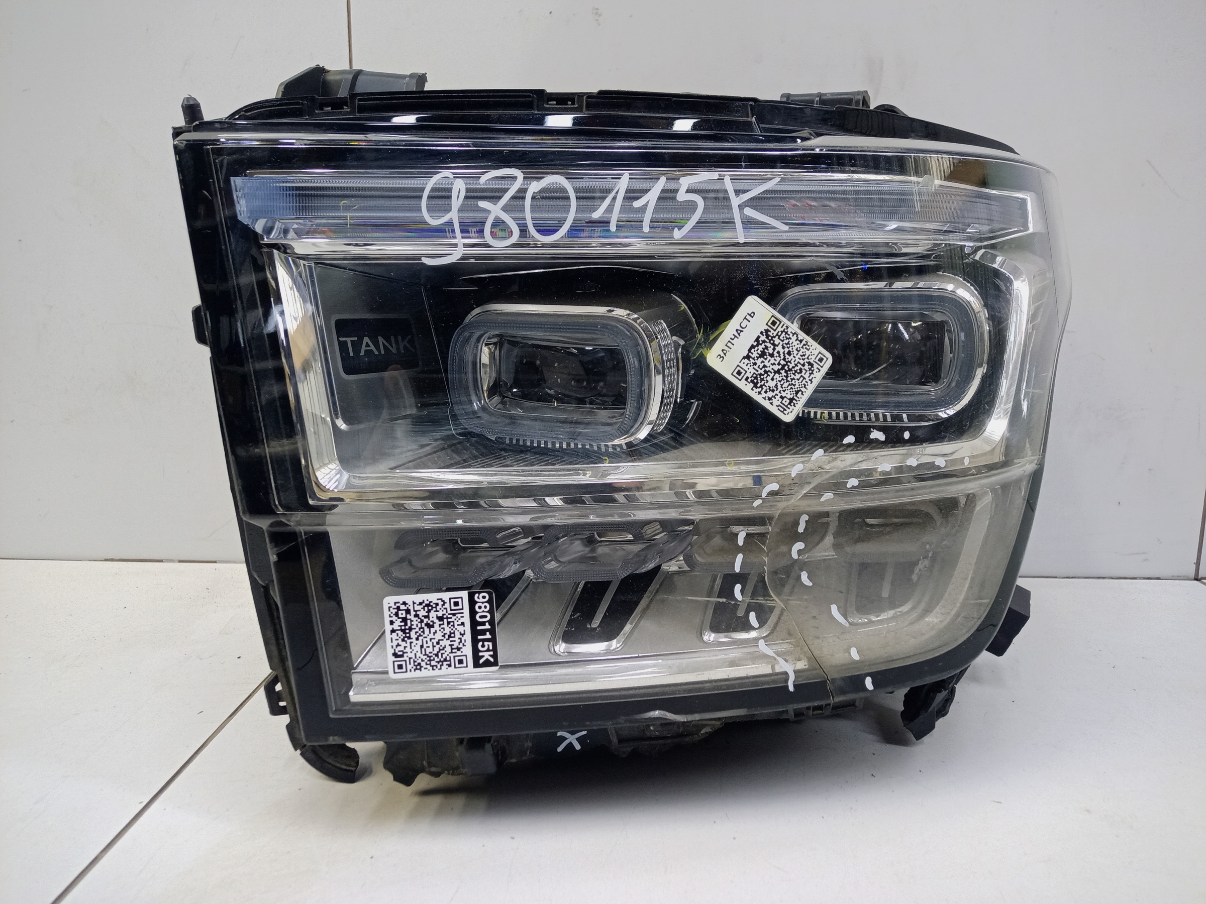 Фара передняя левая Tank 500 LED