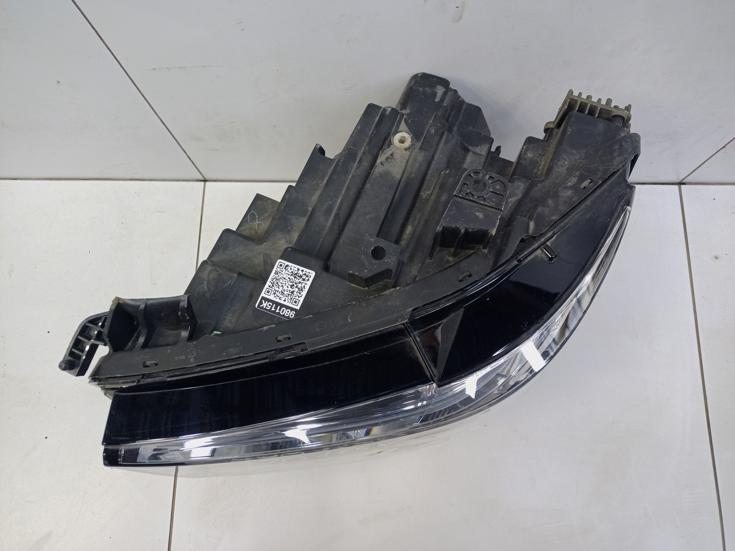 Фара передняя левая Tank 500 LED