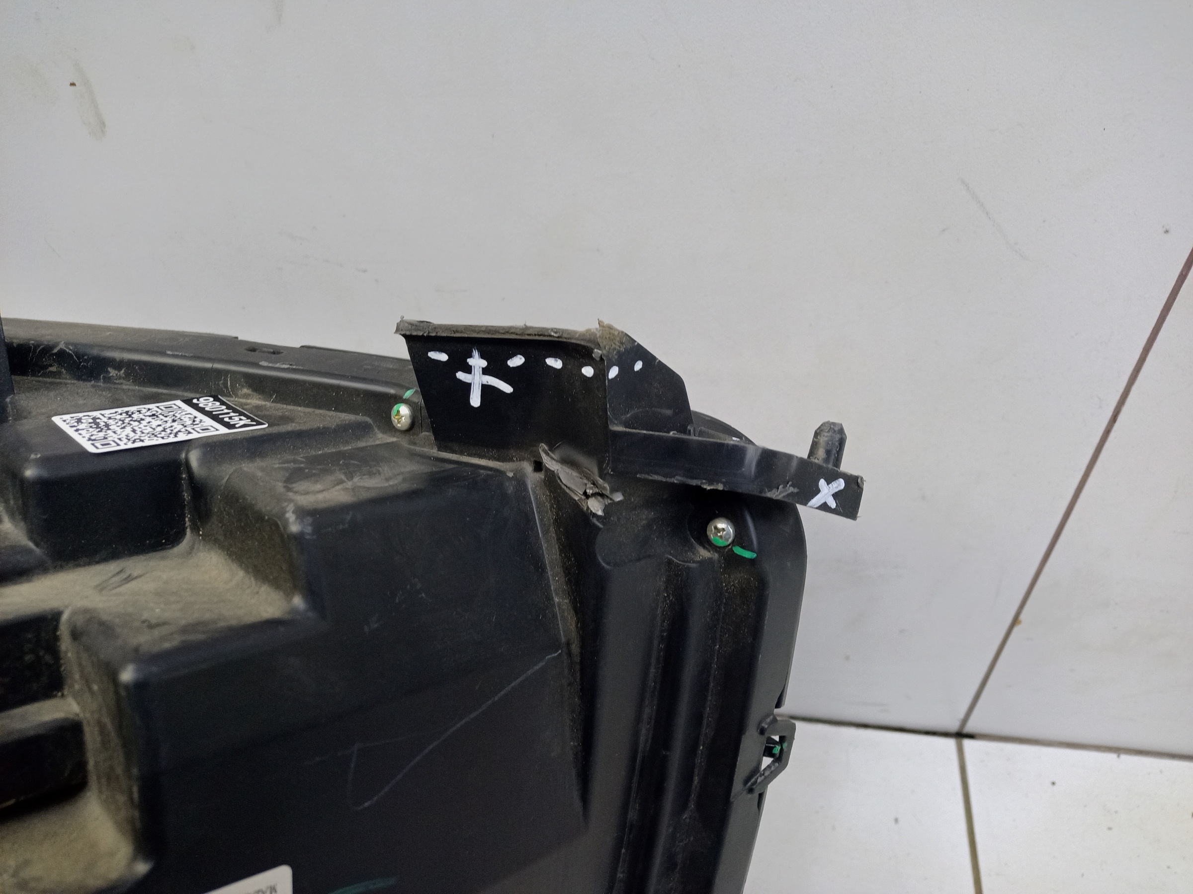 Фара передняя левая Tank 500 LED