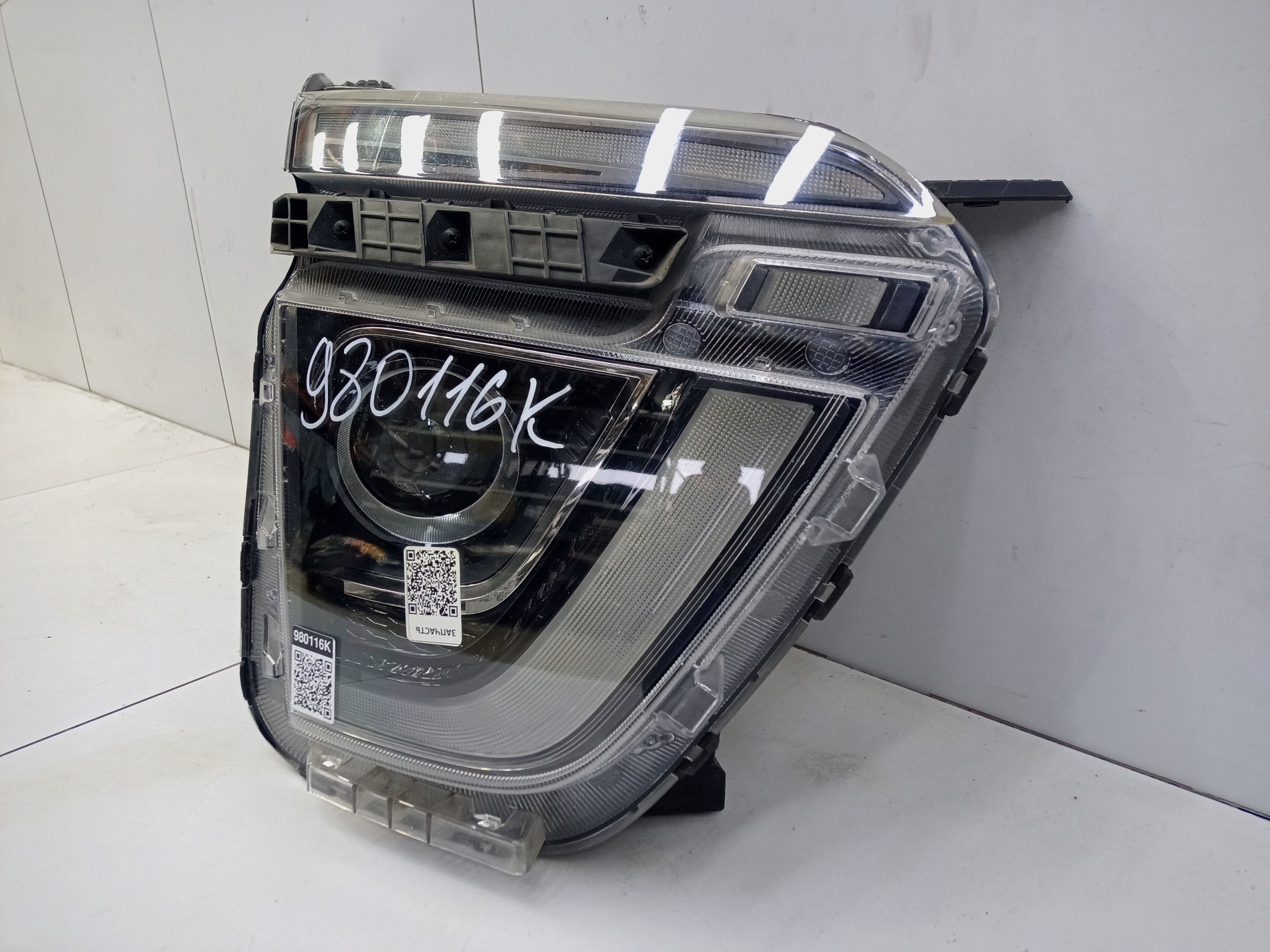 Фара передняя правая Hyundai Creta 2 галоген