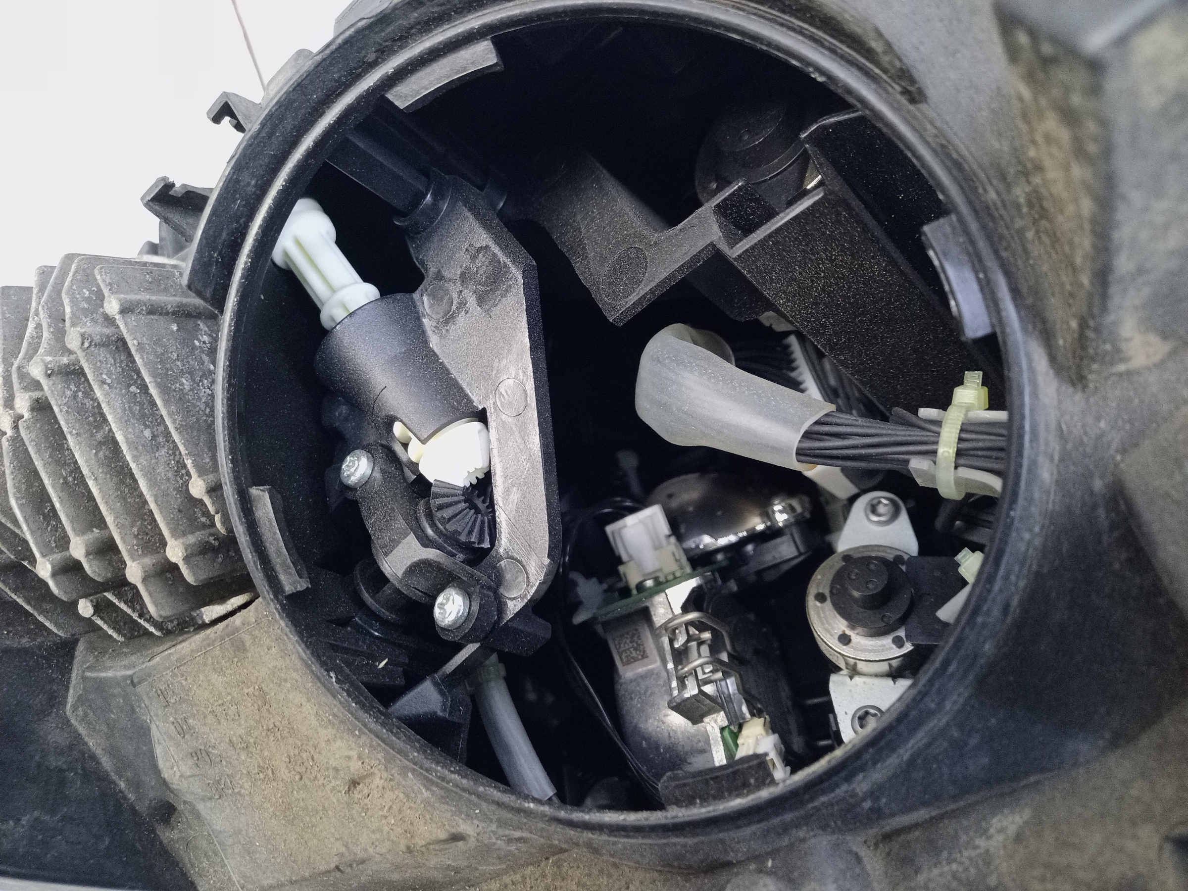 Фара передняя левая Mercedes Benz GLS-klasse X166