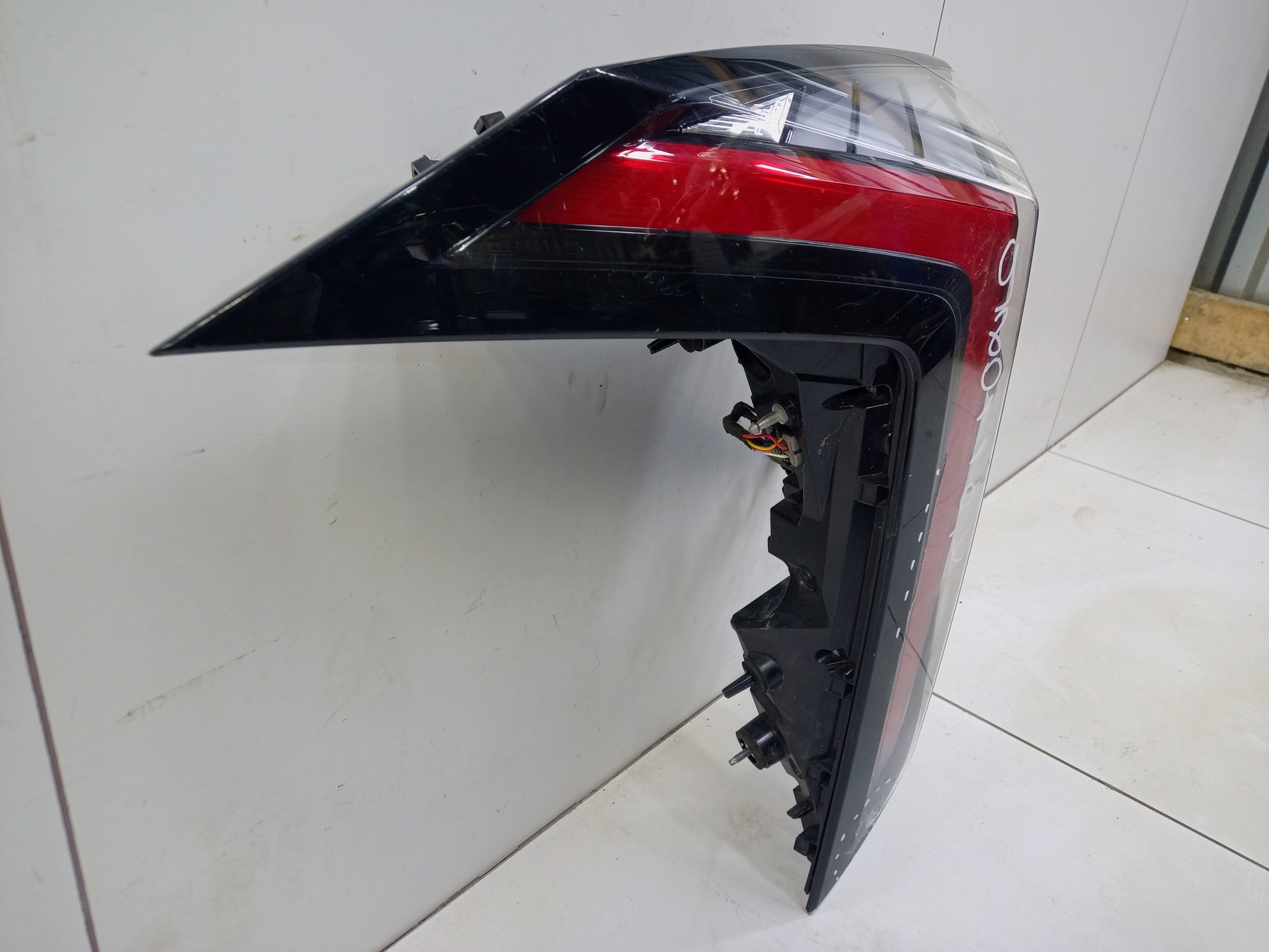 Фонарь задний левый наружный Geely Atlas 2 LED