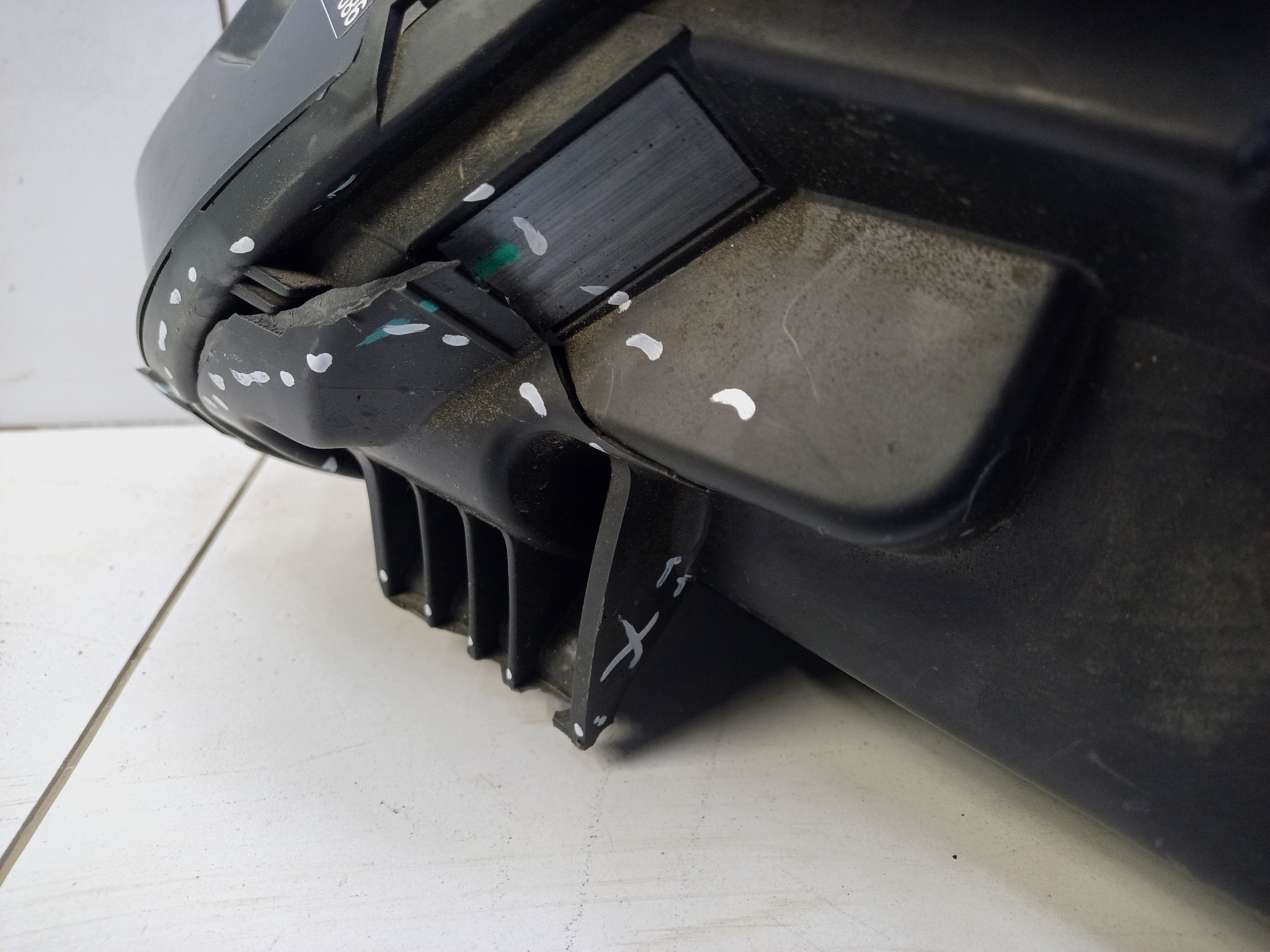 Фара передняя правая Belgee X50 LED