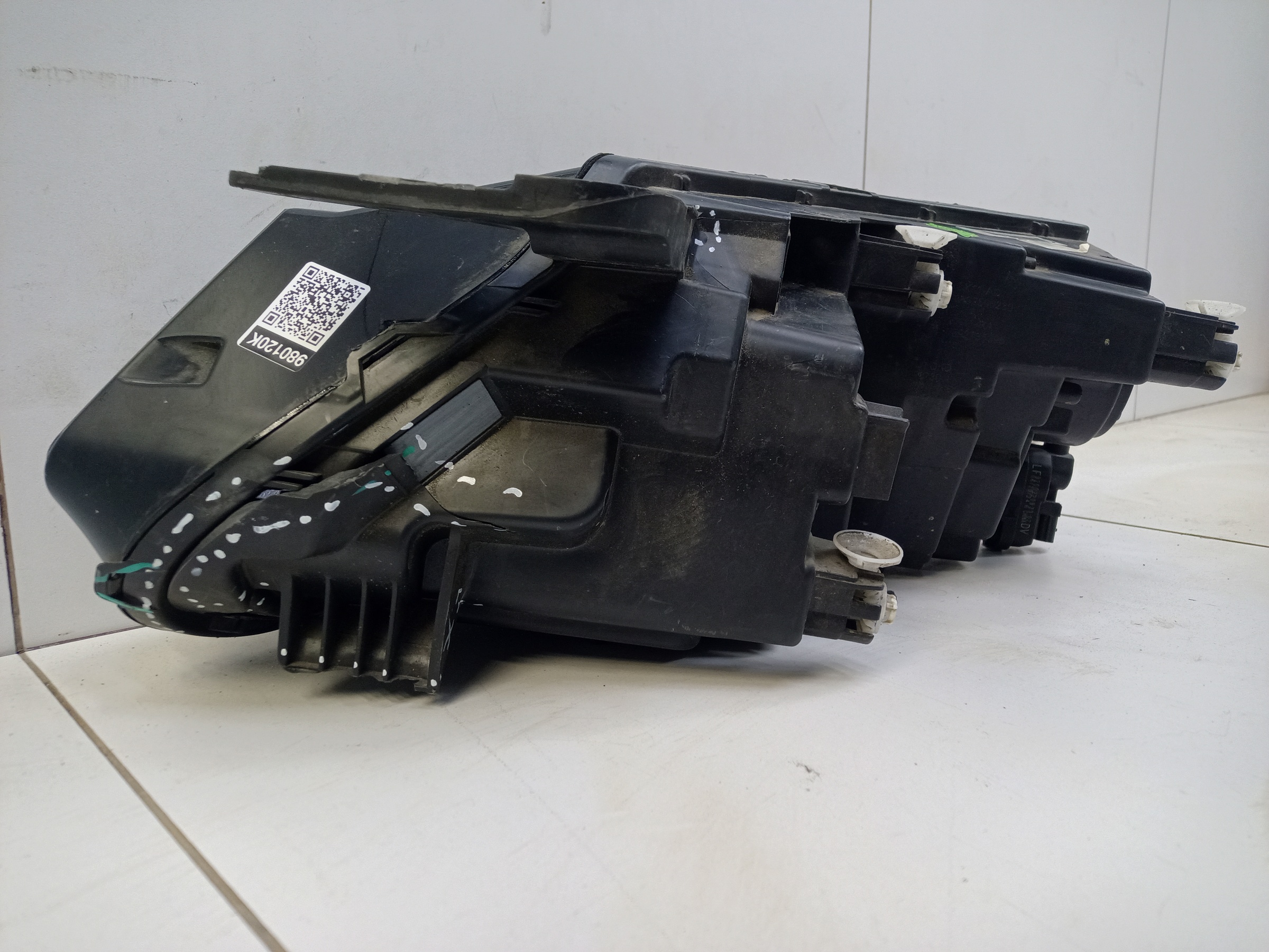 Фара передняя правая Belgee X50 LED