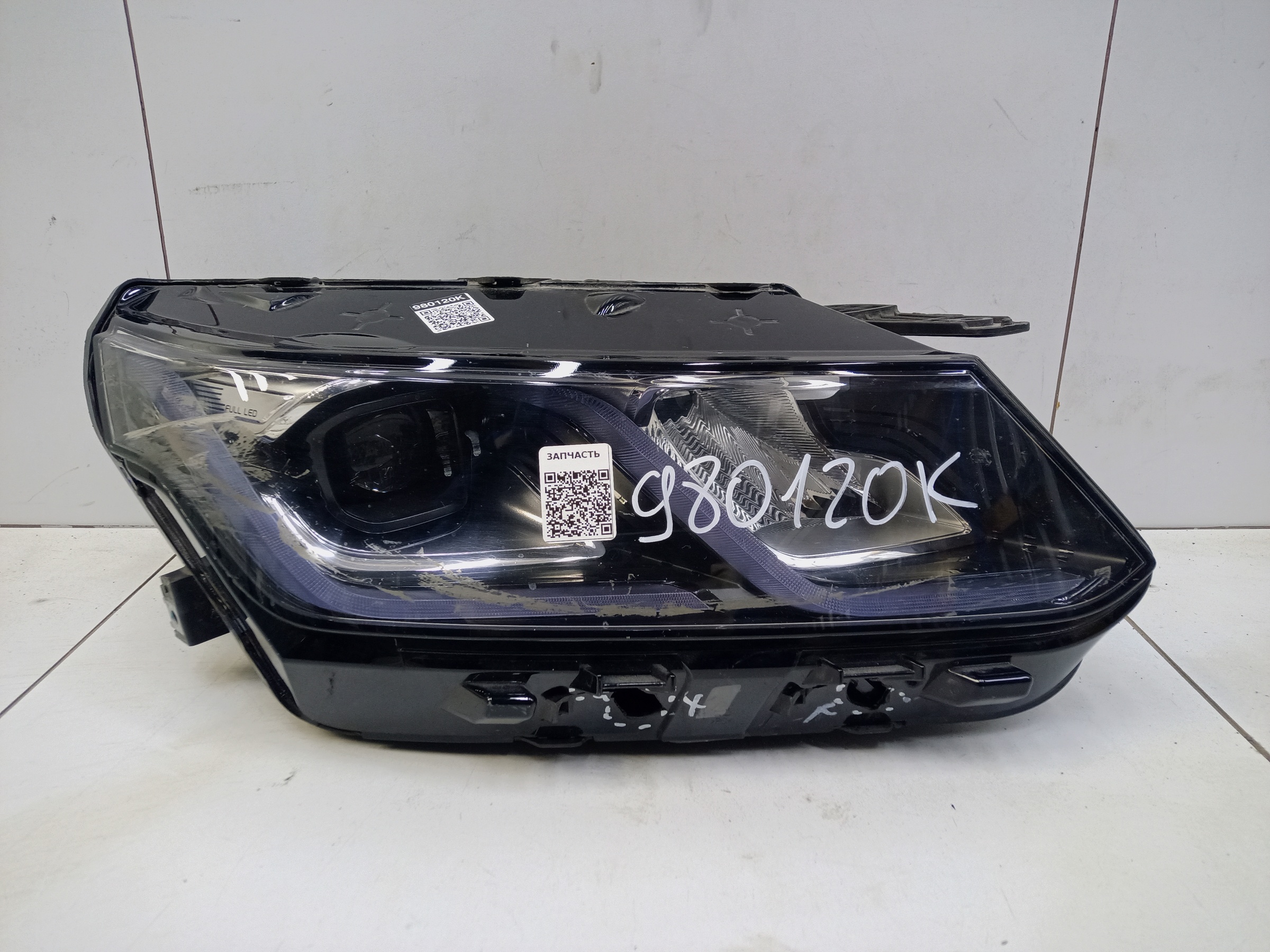 Фара передняя правая Belgee X50 LED