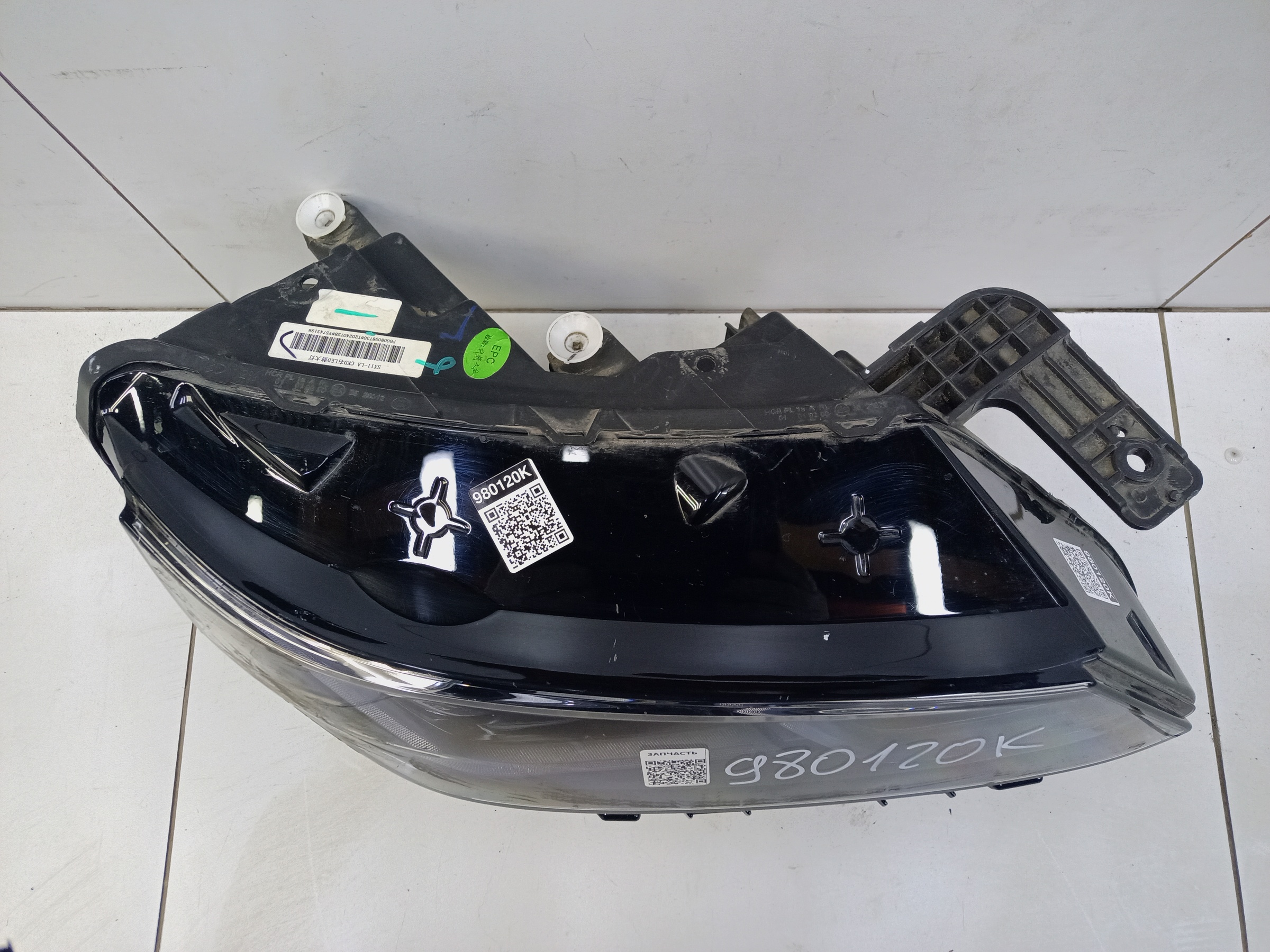 Фара передняя правая Belgee X50 LED