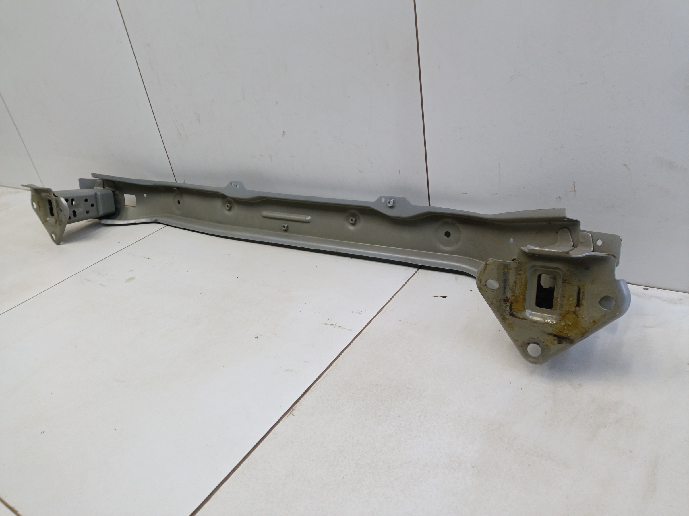 Усилитель переднего бампера Haval M6 2