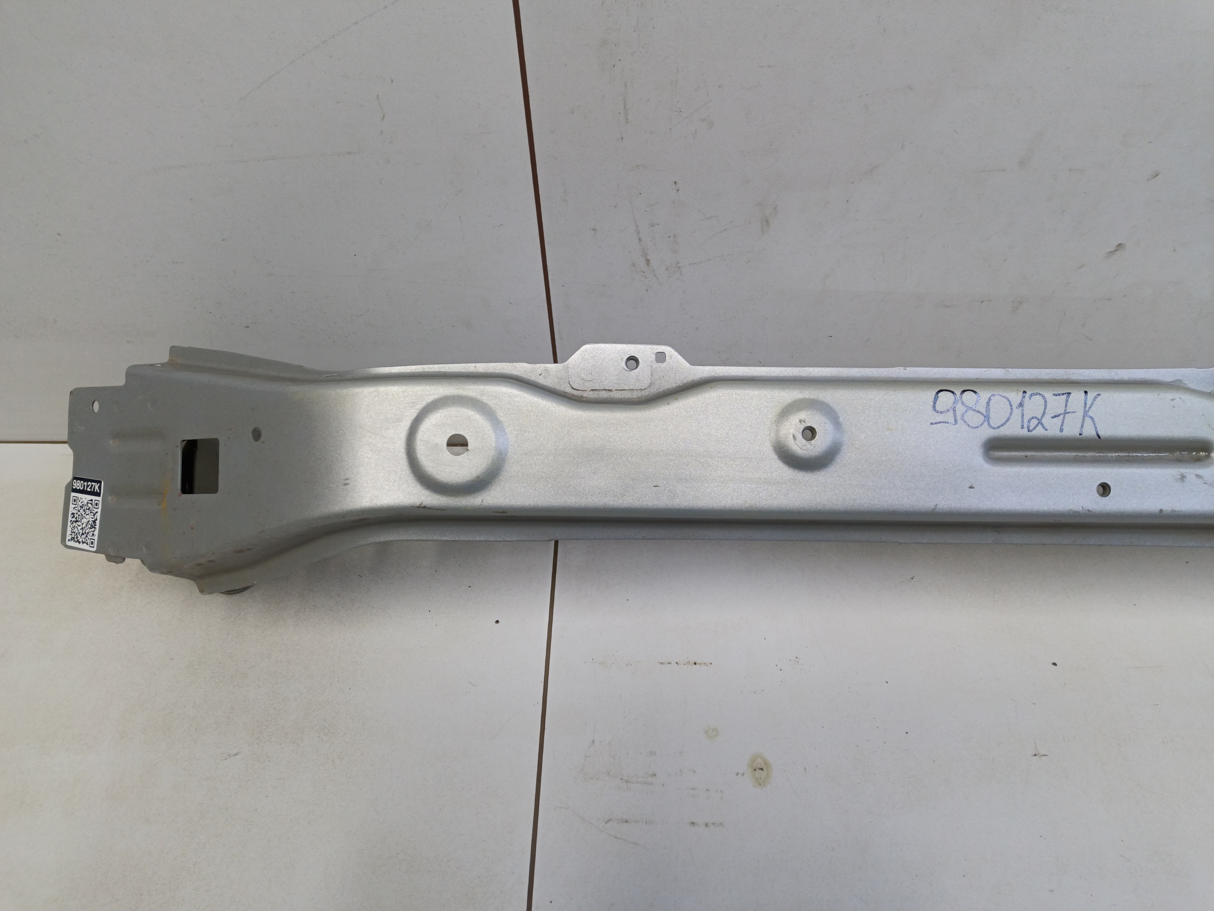 Усилитель переднего бампера Haval M6 2