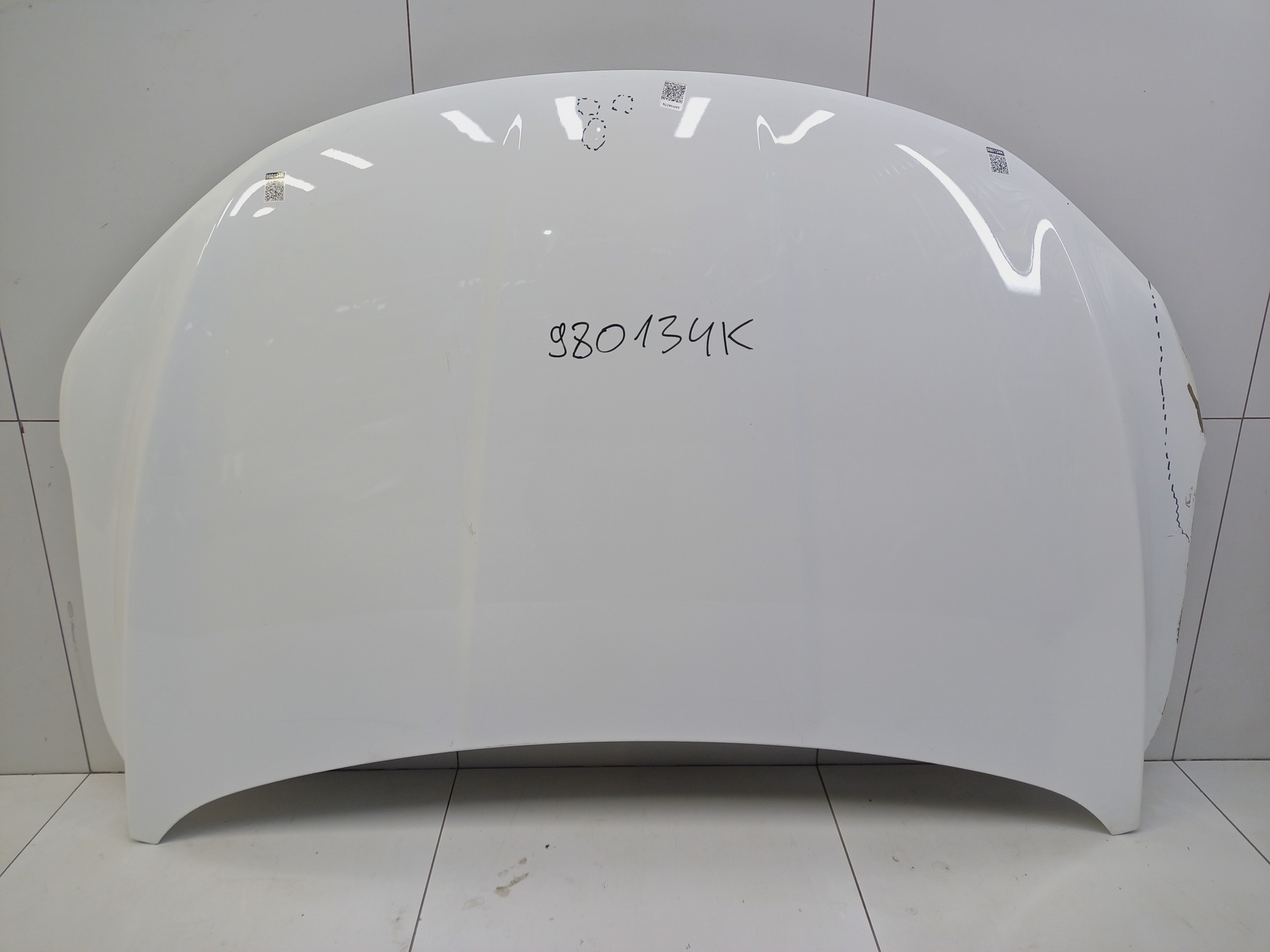 Капот Geely Coolray