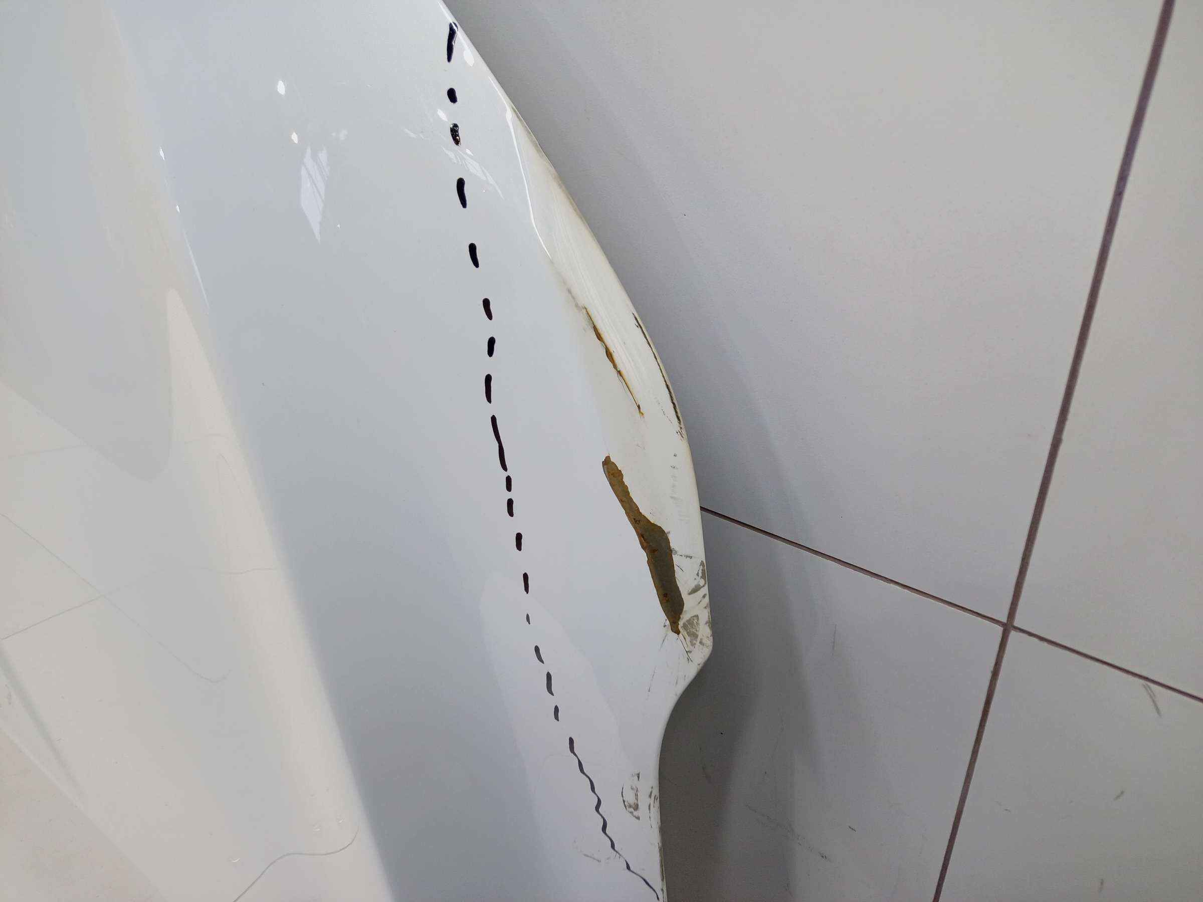 Капот Geely Coolray