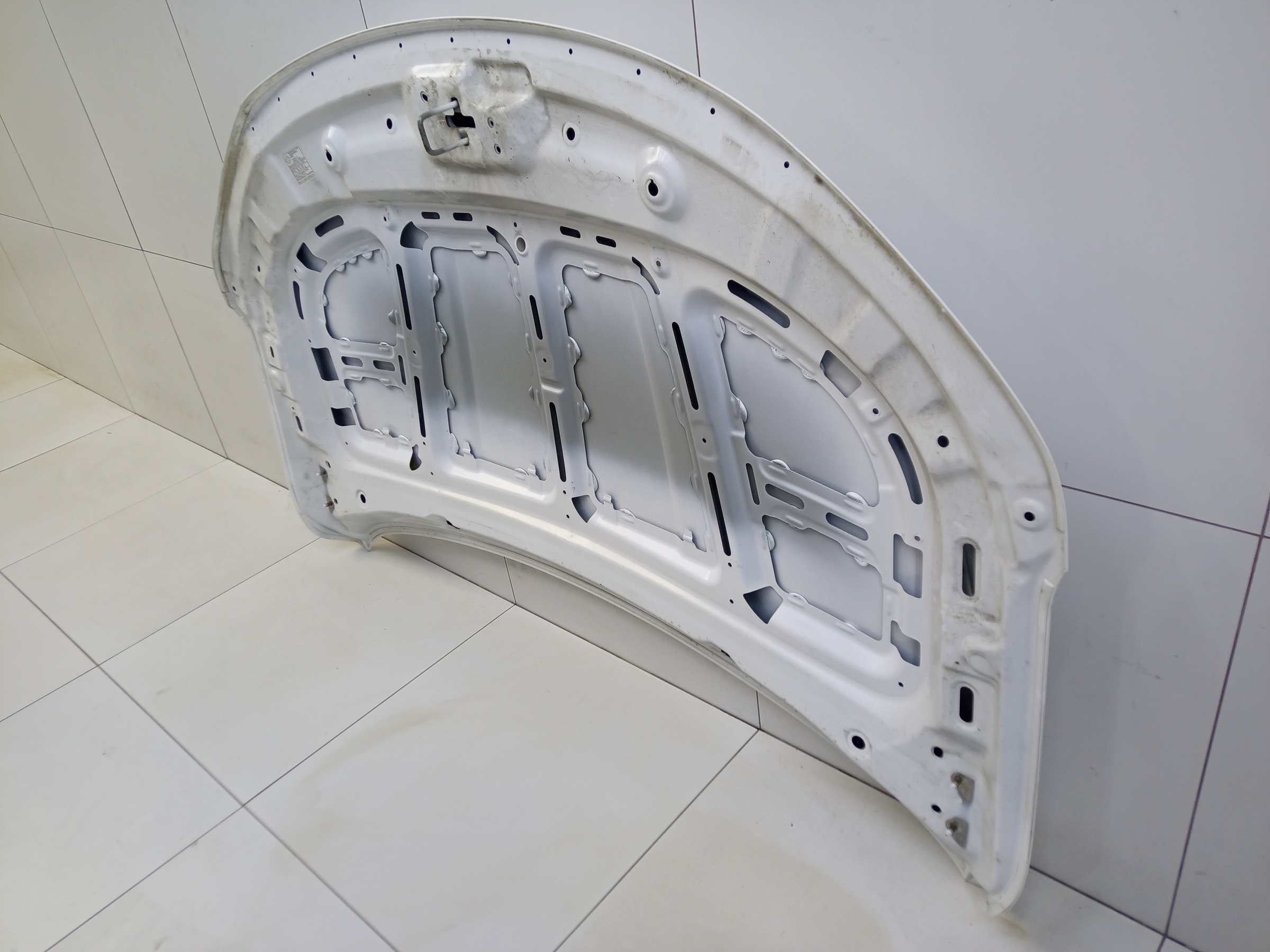 Капот Geely Coolray