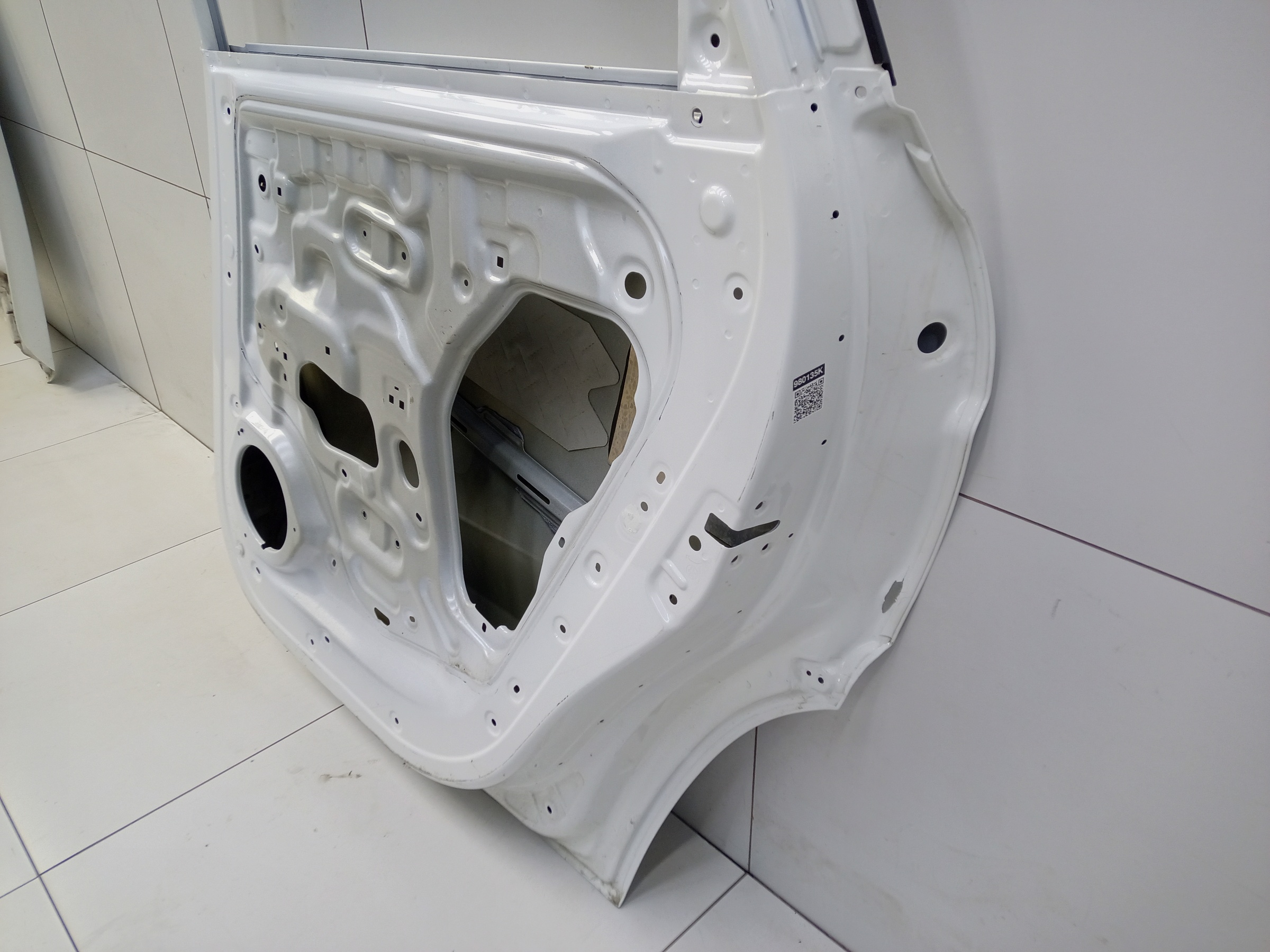 Дверь задняя правая Geely Okavango Restail