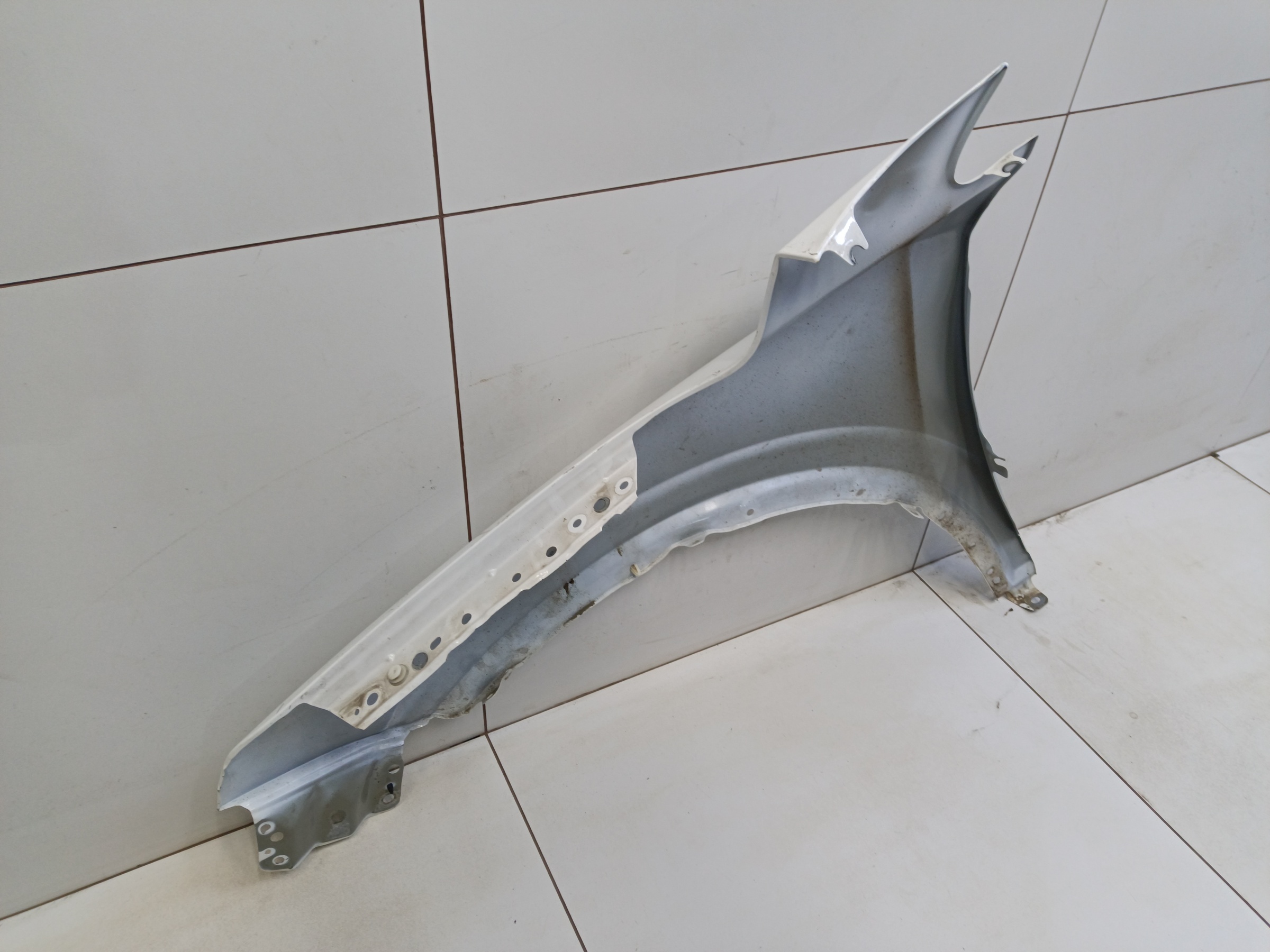 Крыло переднее правое Geely Coolray