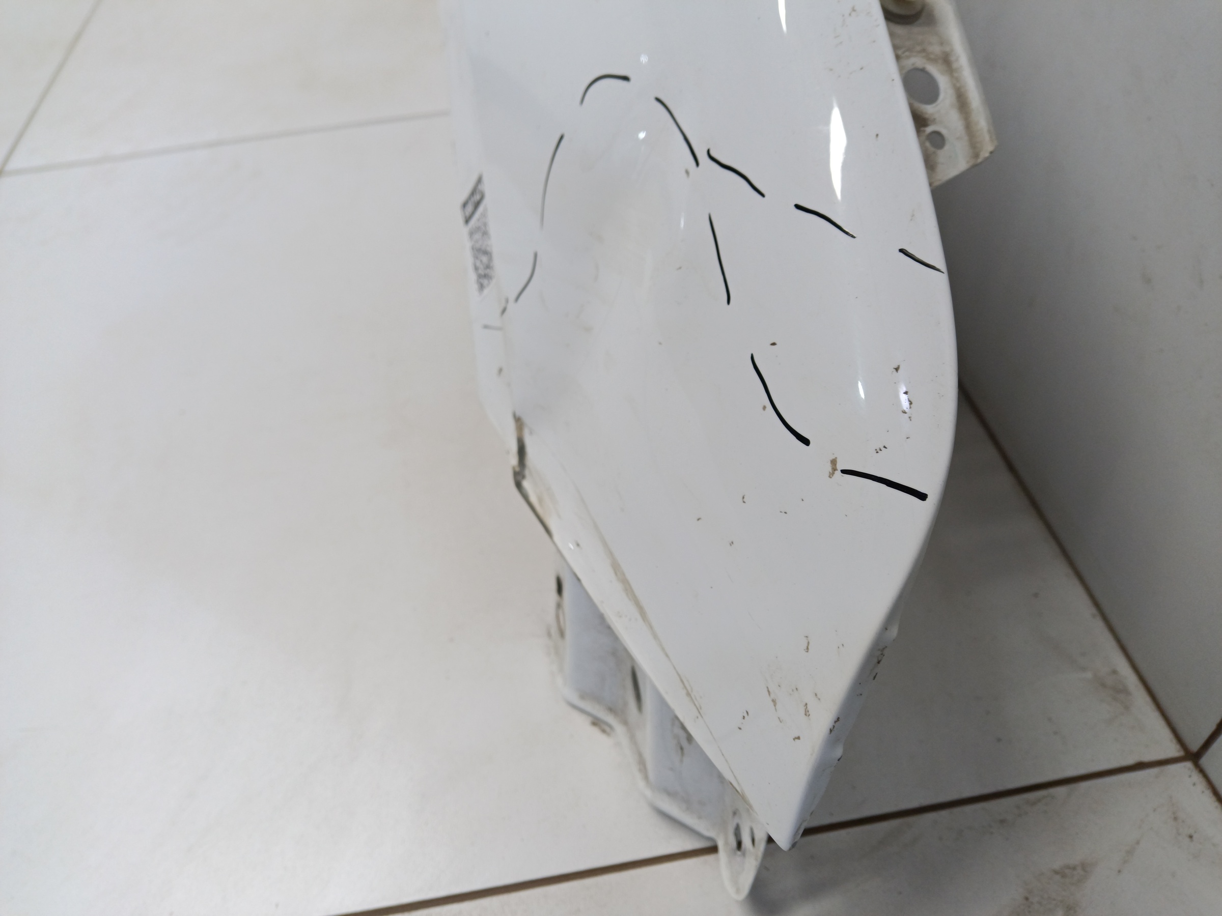 Крыло переднее правое Geely Coolray