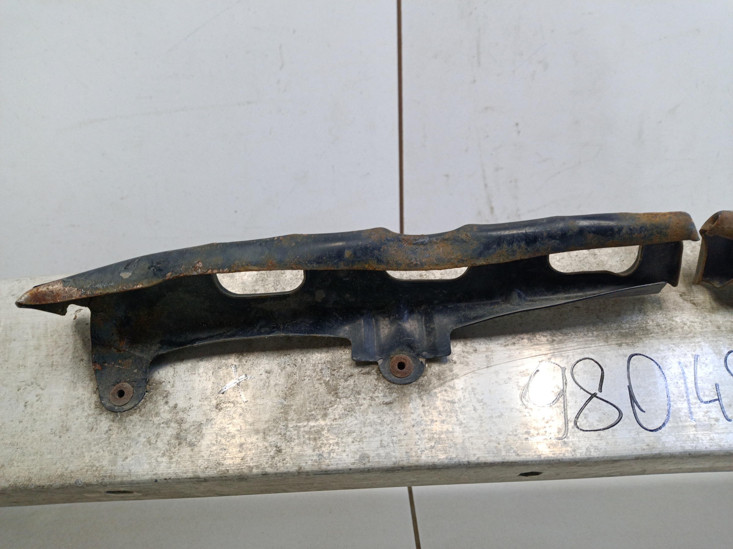 Усилитель переднего бампера Chery Tiggo 4