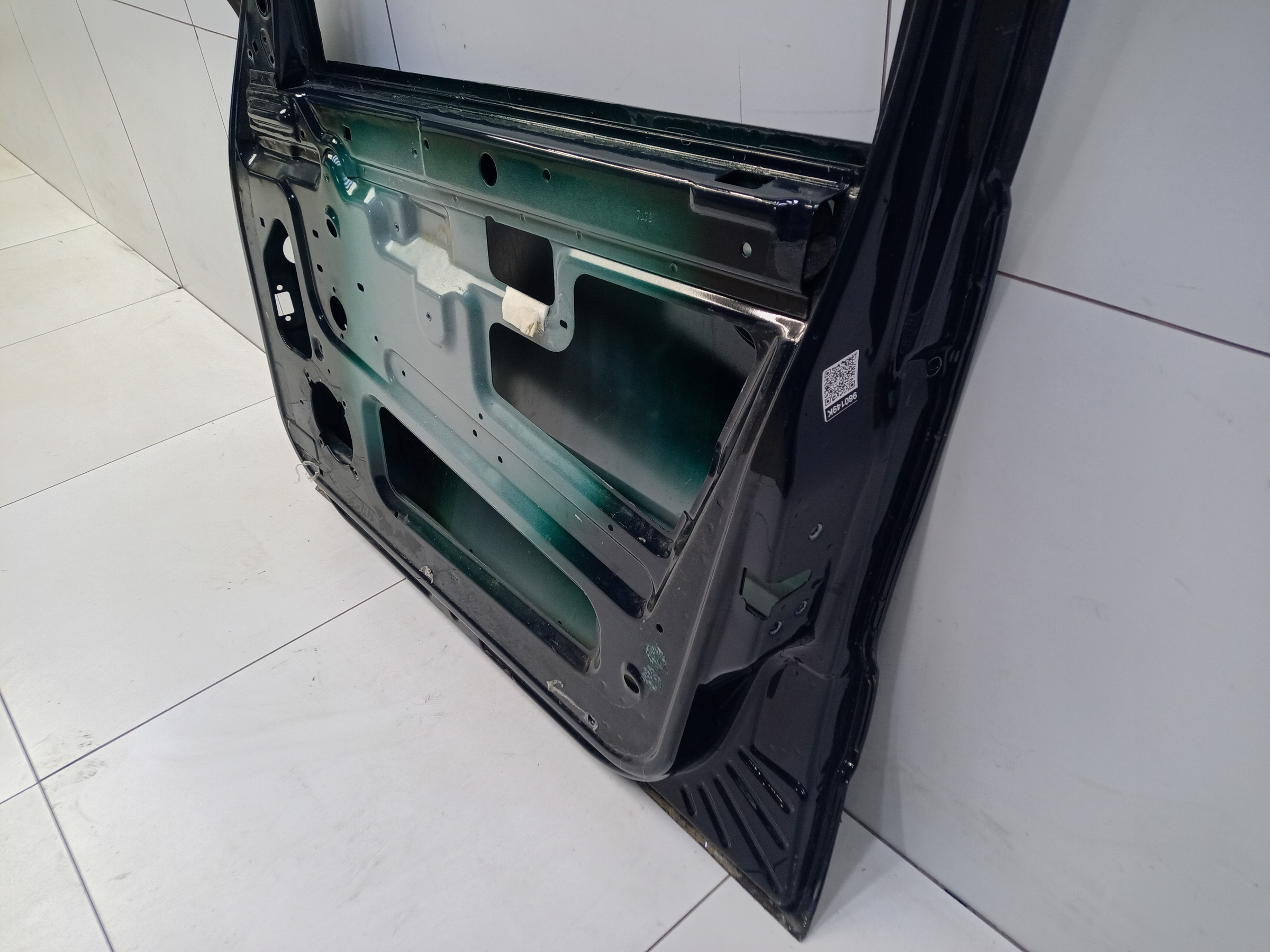 Дверь передняя правая Lada Niva Travel