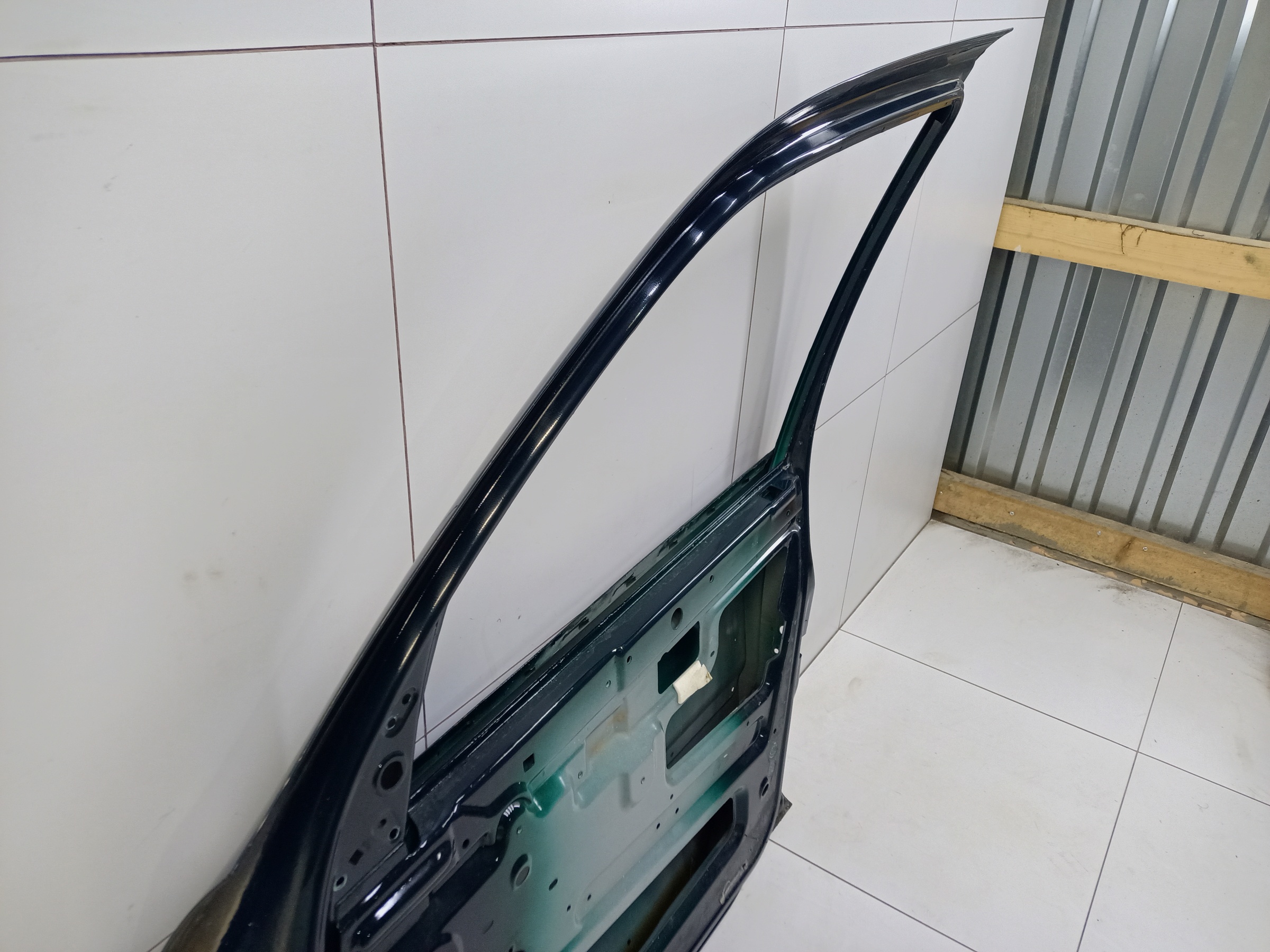 Дверь передняя правая Lada Niva Travel