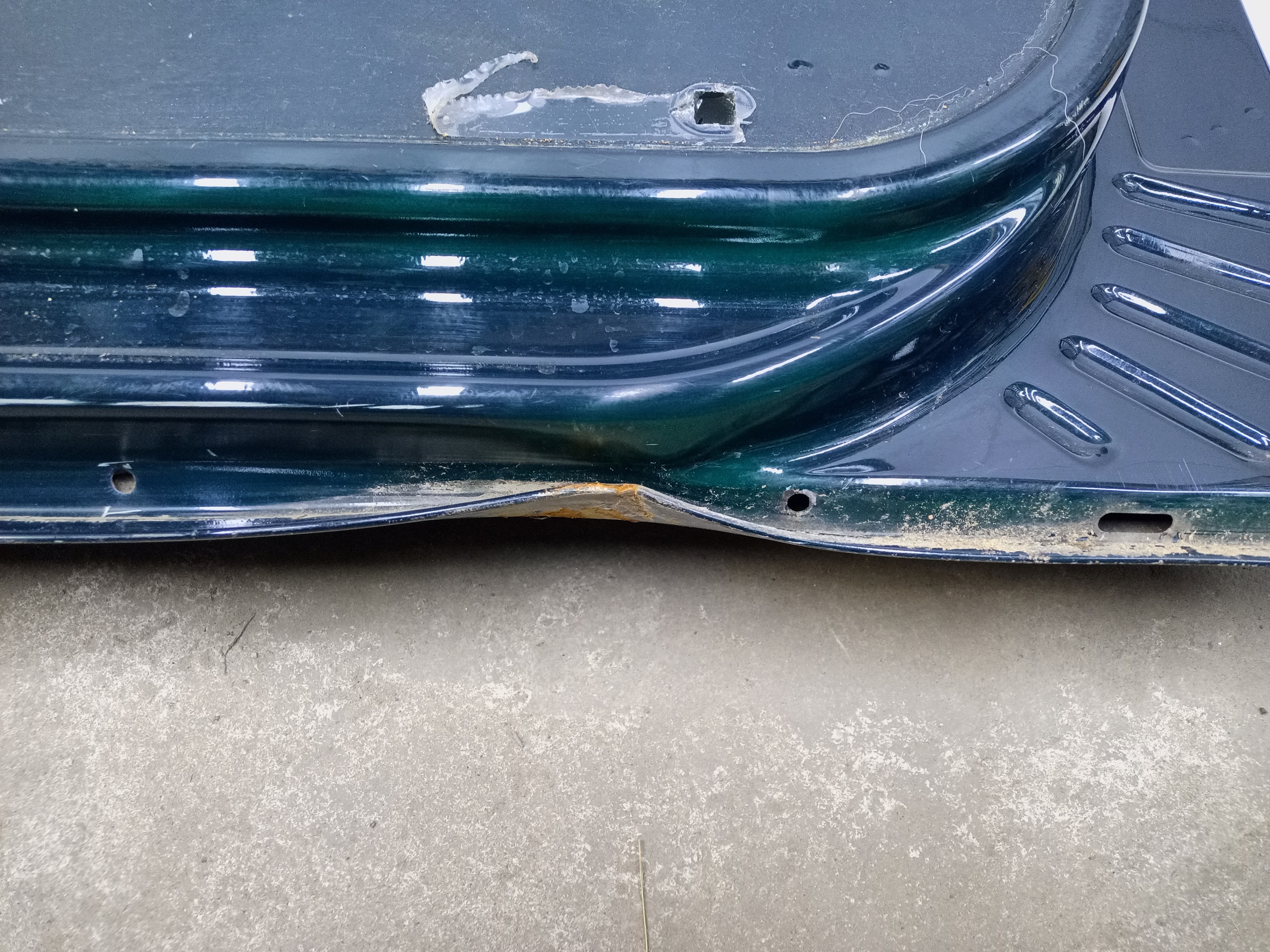 Дверь передняя правая Lada Niva Travel