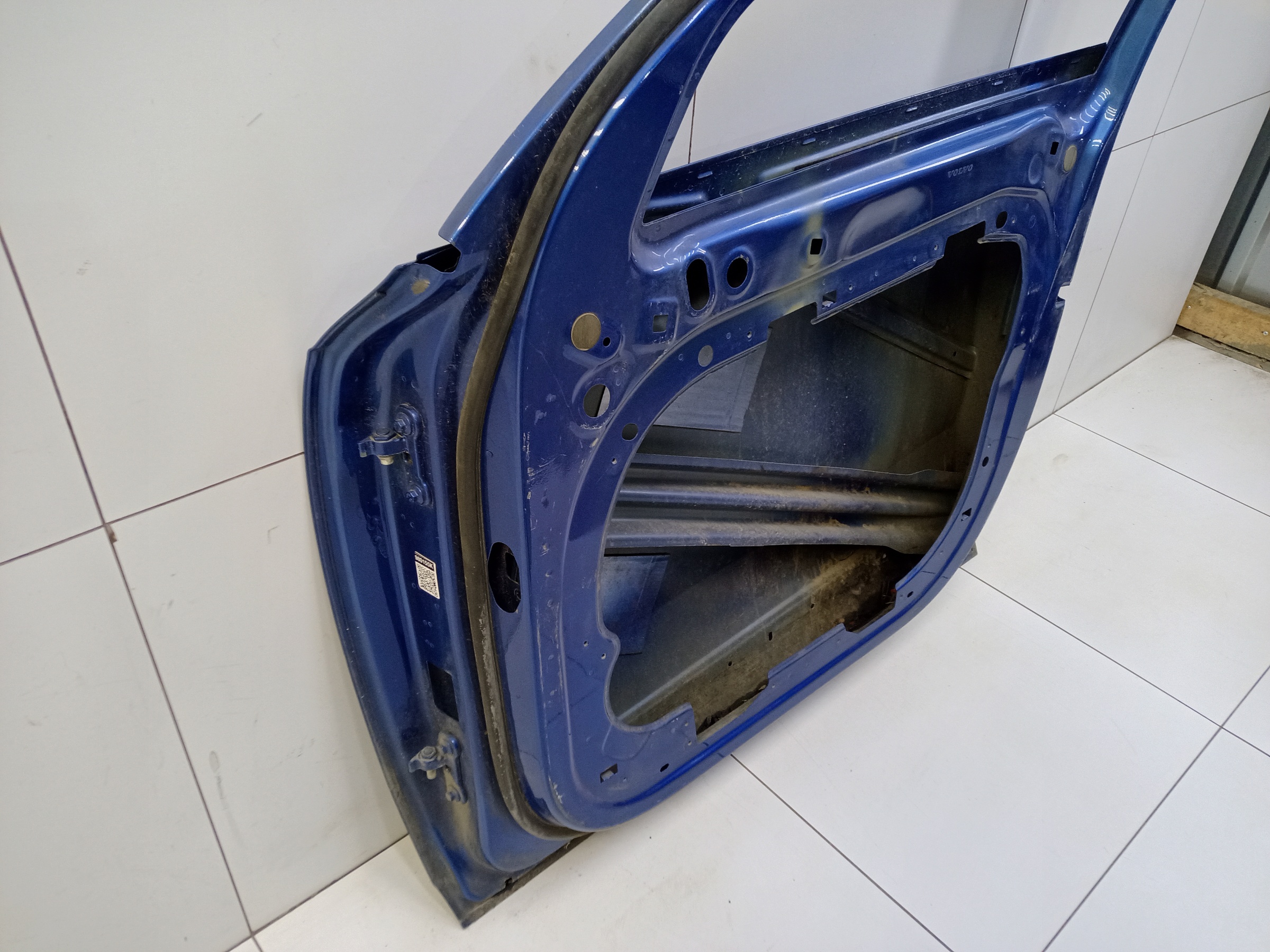 Дверь передняя правая Volvo XC90 2