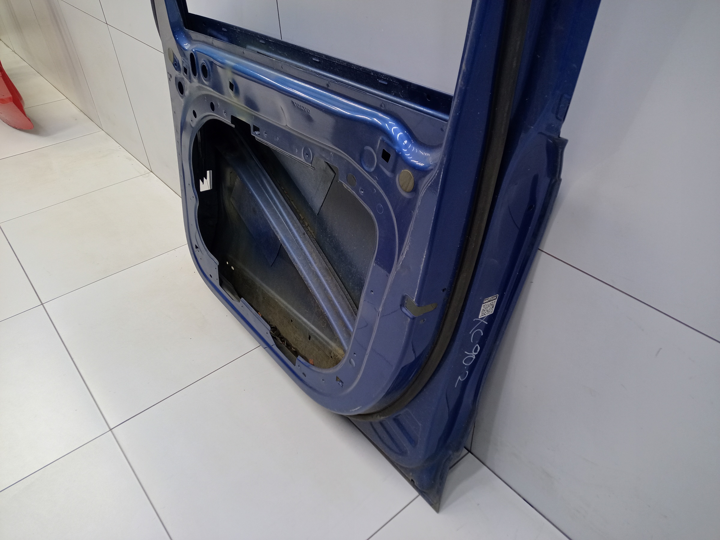 Дверь передняя правая Volvo XC90 2