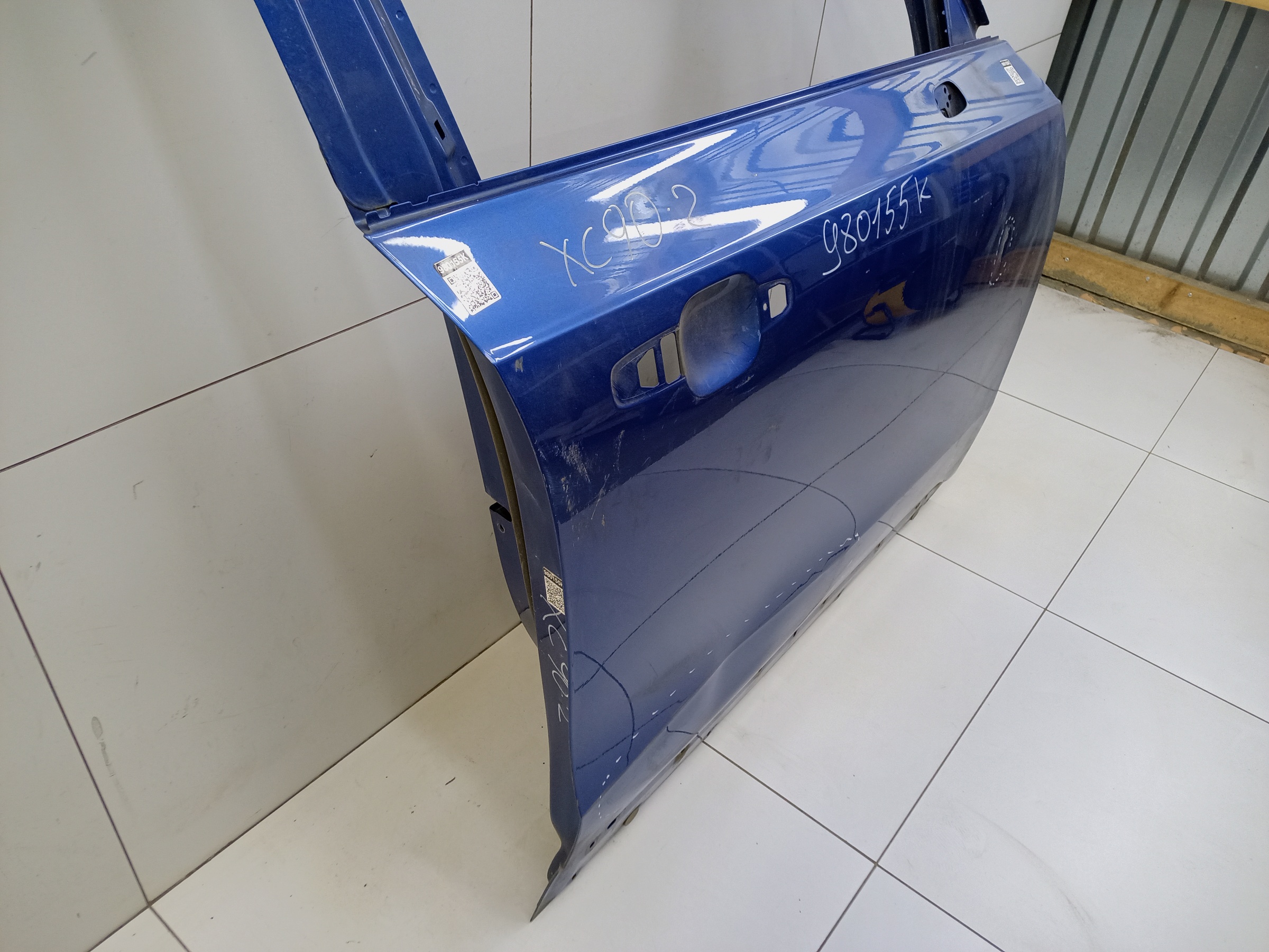 Дверь передняя правая Volvo XC90 2