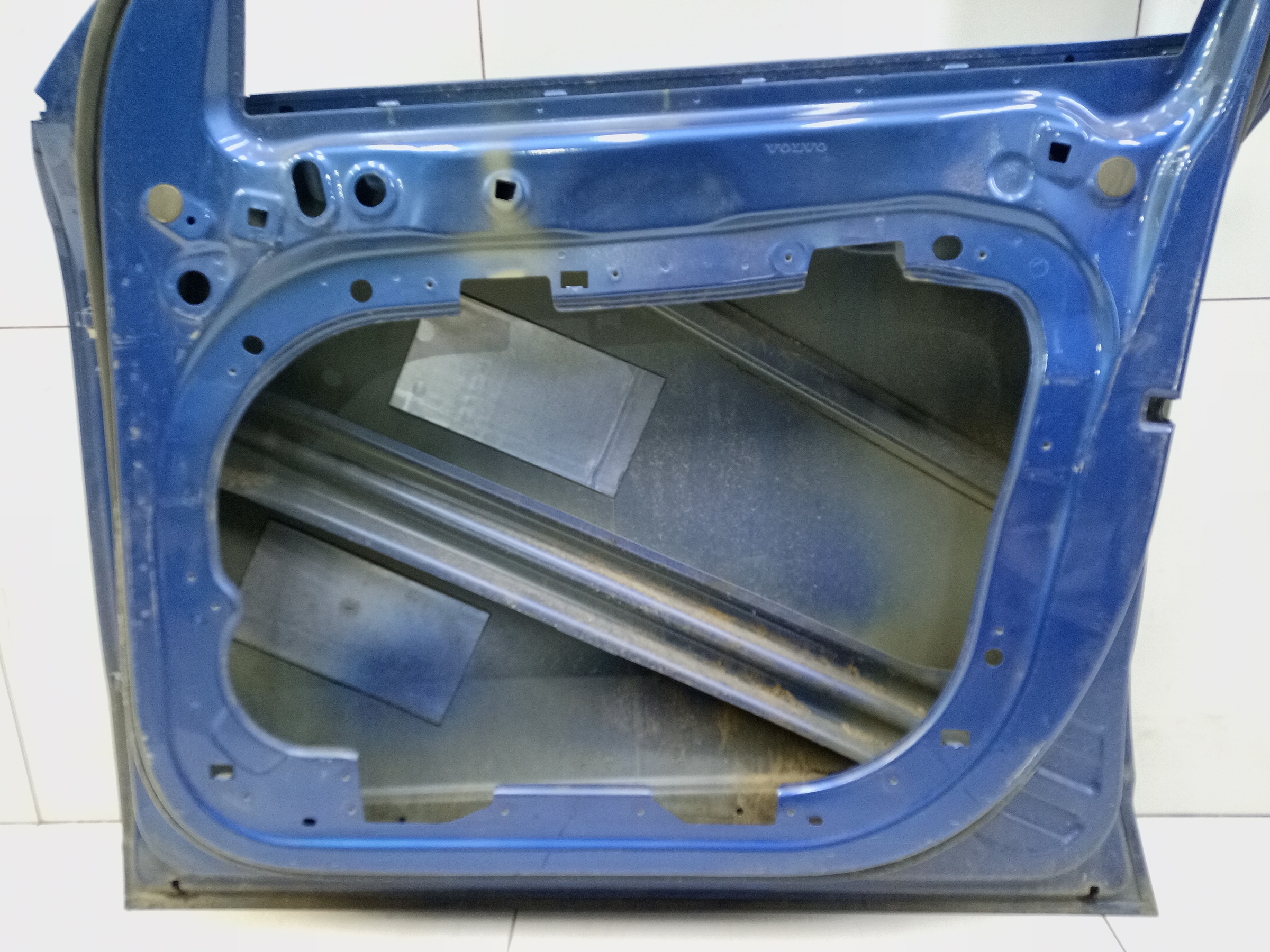 Дверь передняя правая Volvo XC90 2