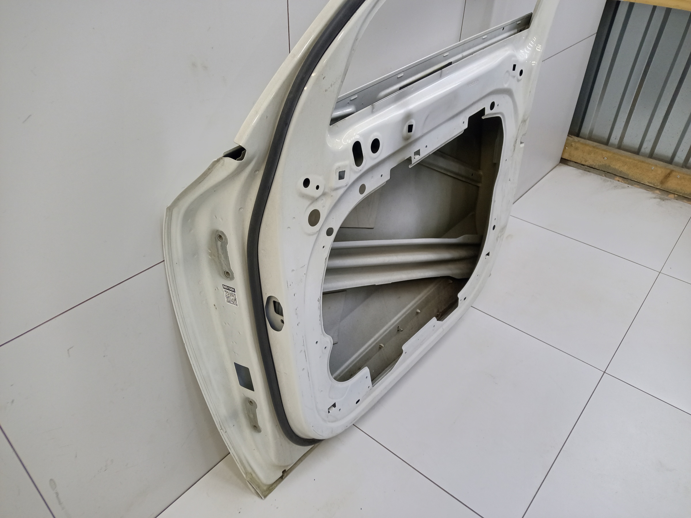 Дверь передняя правая Volvo XC90 2