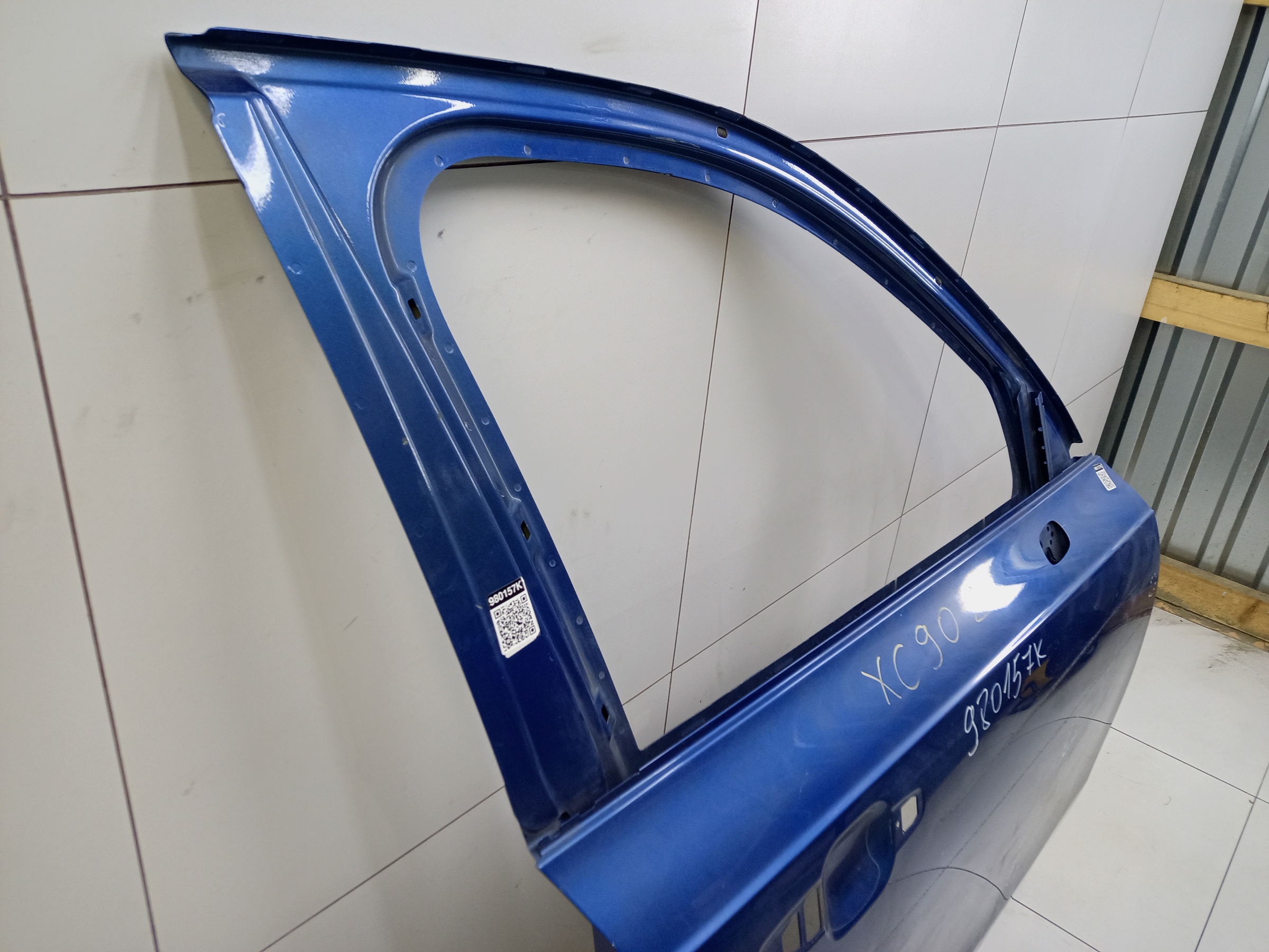 Дверь передняя правая Volvo XC90 2