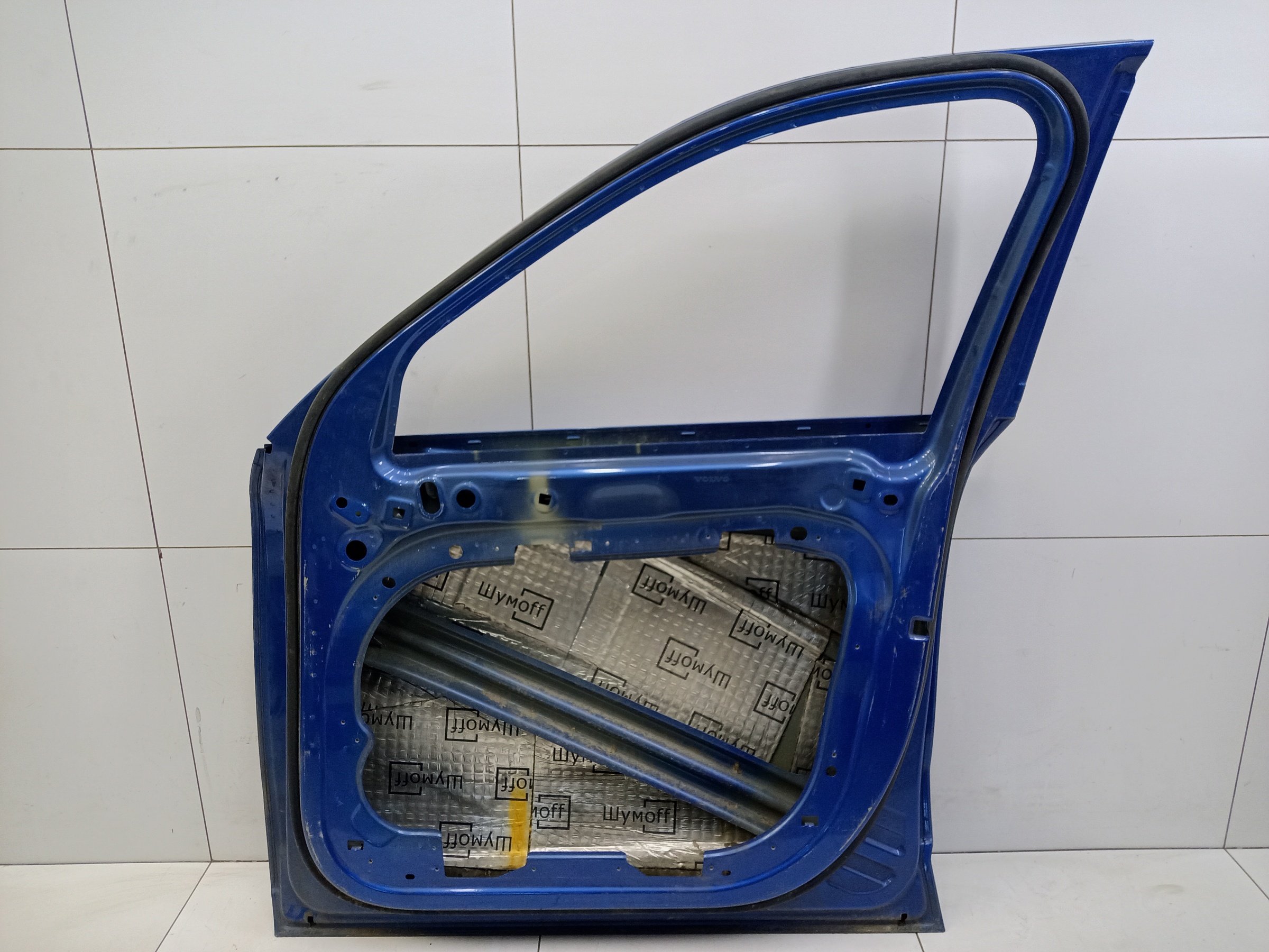 Дверь передняя правая Volvo XC90 2