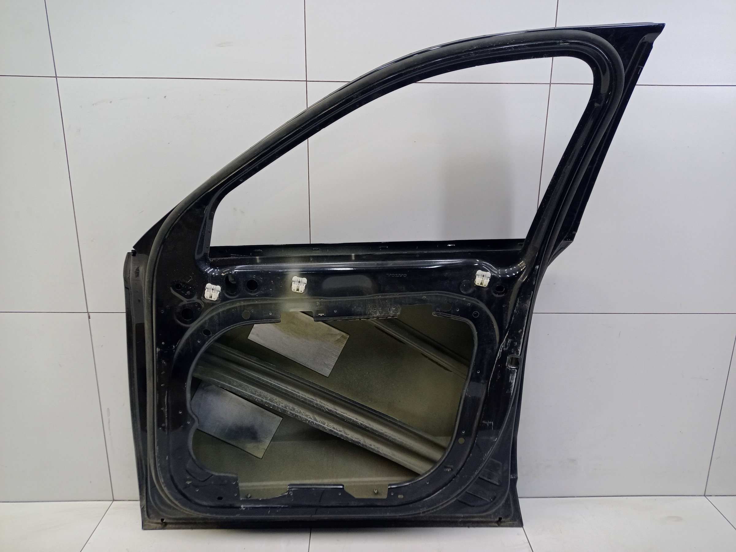 Дверь передняя правая Volvo XC90 2