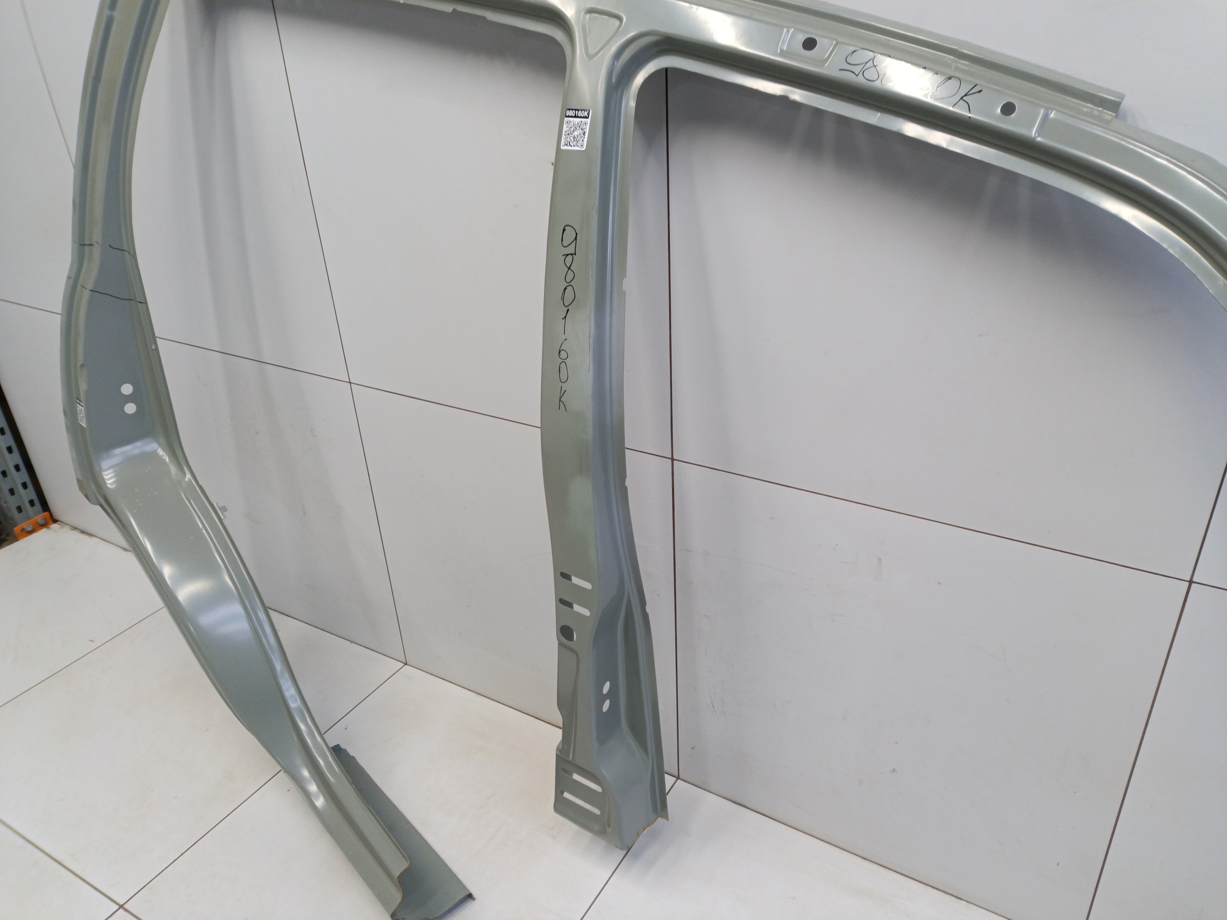 Панель кузова боковая правая Lada Niva Travel