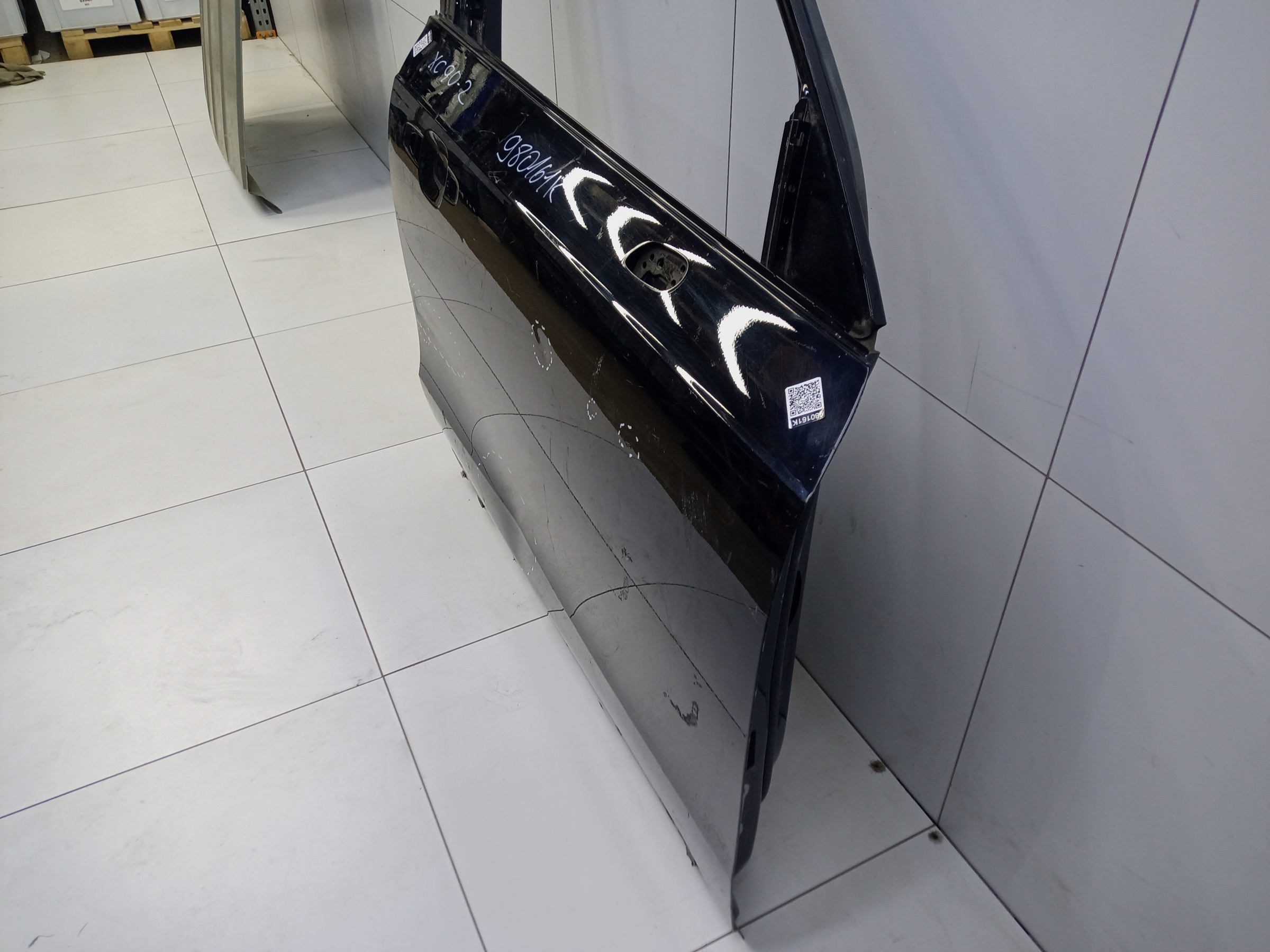 Дверь передняя правая Volvo XC90 2