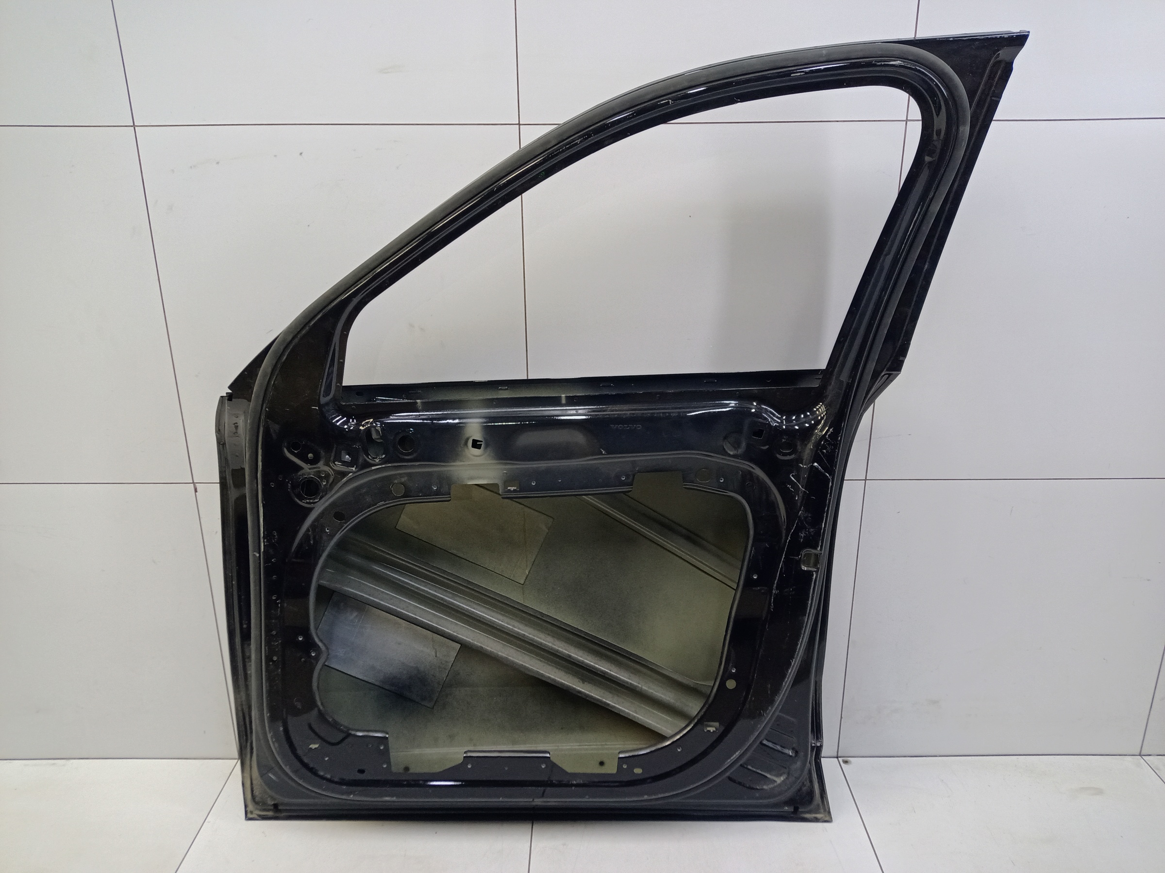 Дверь передняя правая Volvo XC90 2