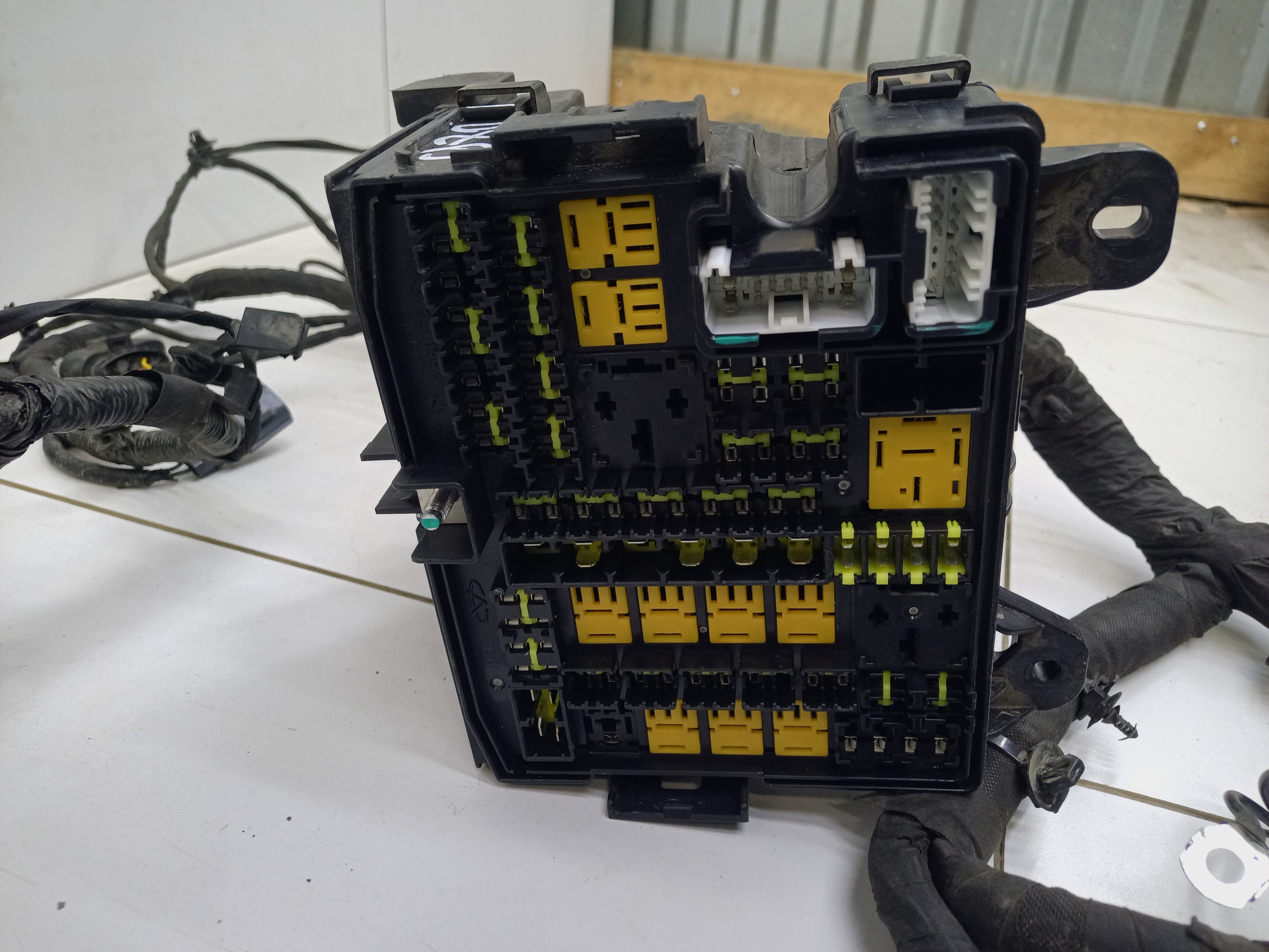 Проводка моторного отсека Jetour Dashing