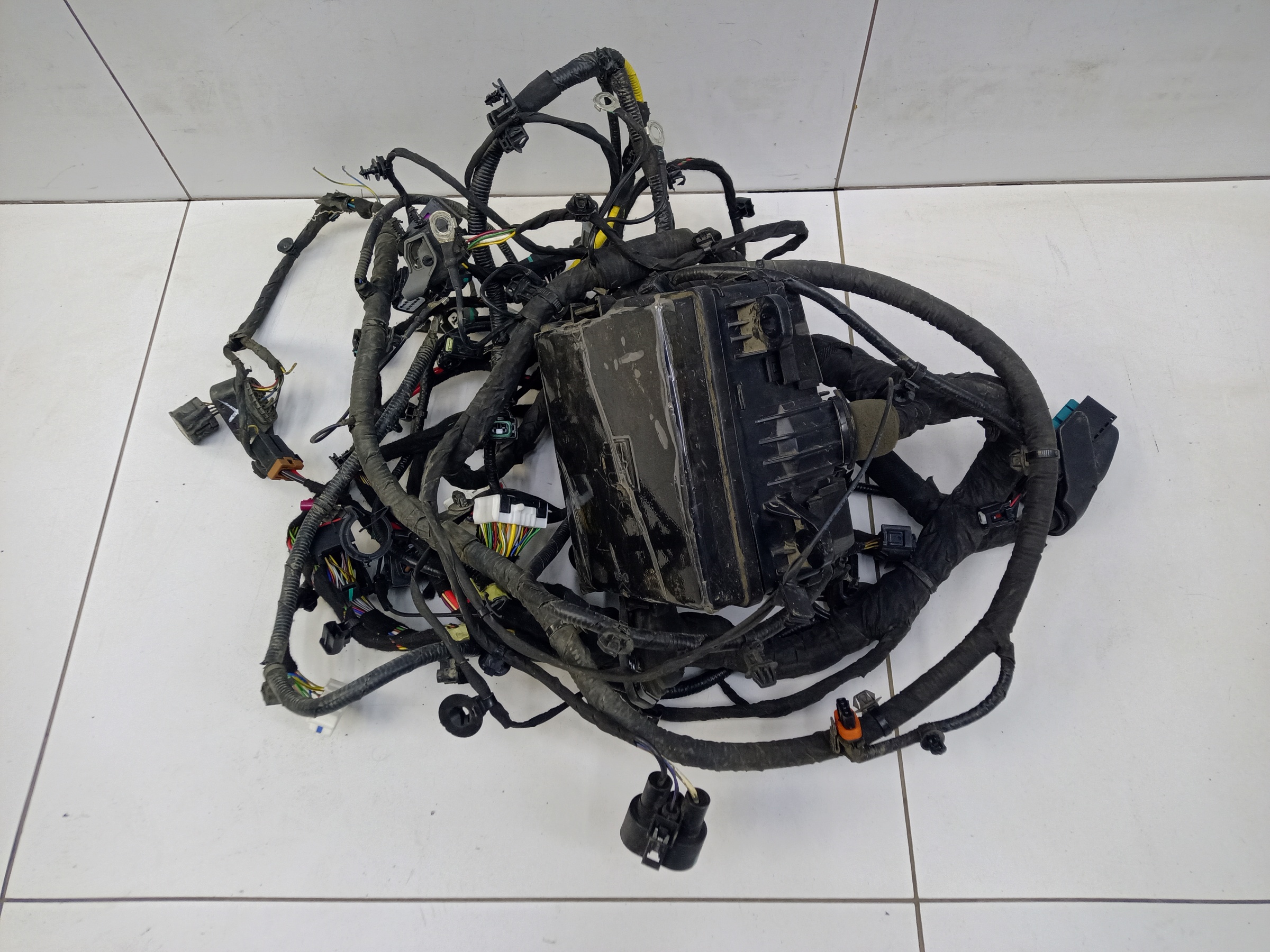 Проводка моторного отсека Jetour Dashing