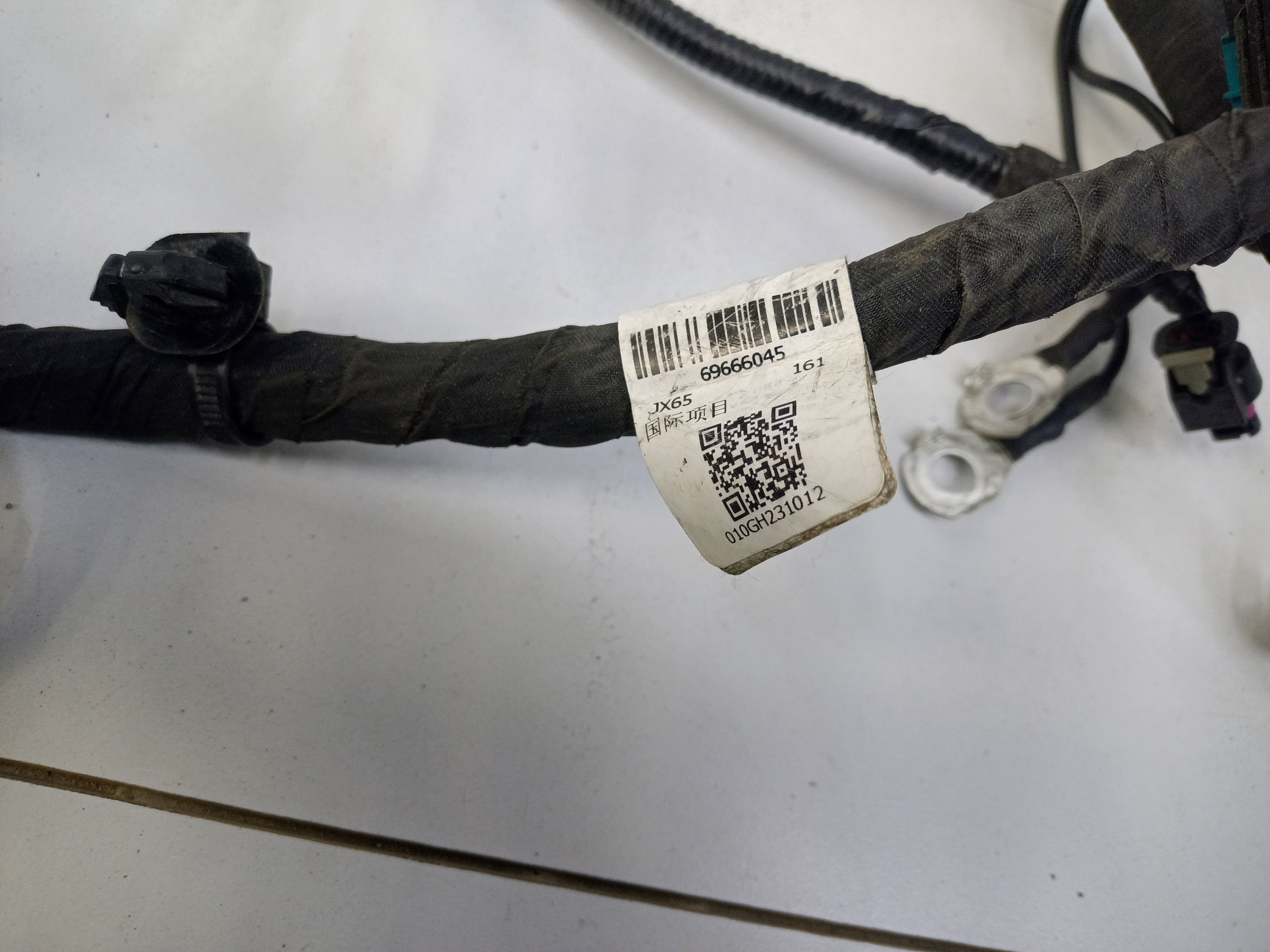 Проводка моторного отсека Jetour Dashing