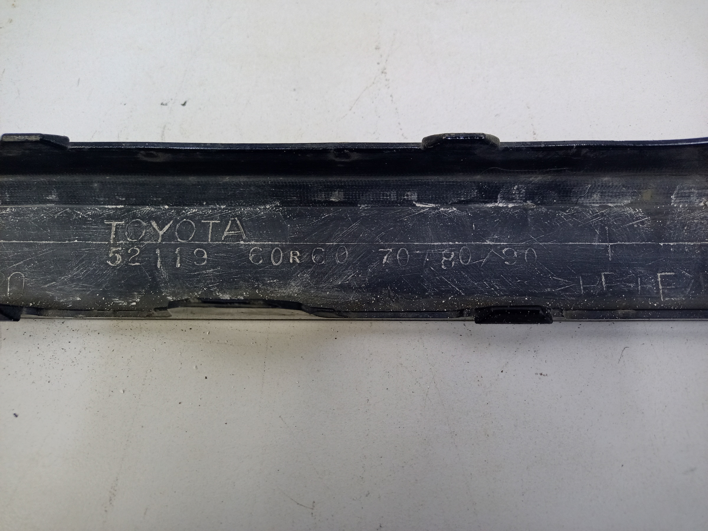 Бампер передний Toyota Land Cruiser 300